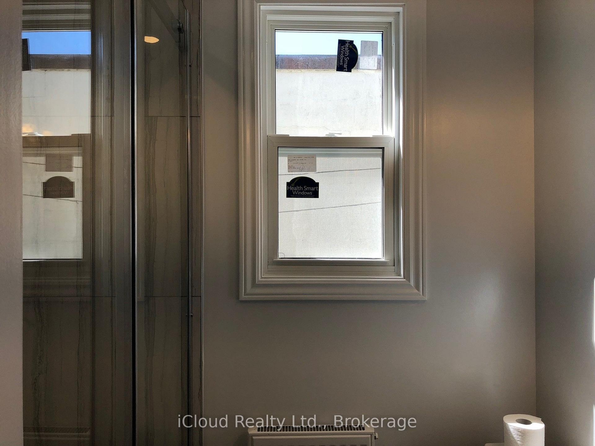 Photo 9 of Unit 2C, 795 Lakeshore Road E, Mississauga, Lakeview — HOMEH