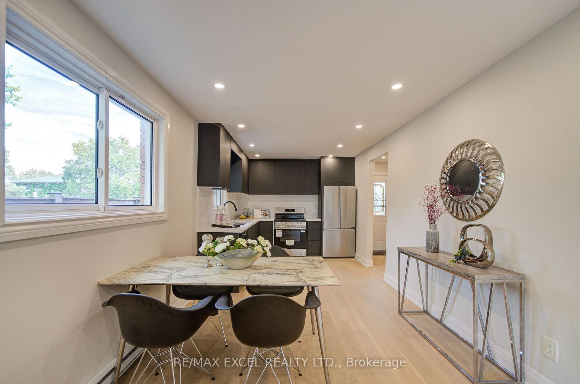 Photo 13 of 1171 Attersley Drive, Oshawa, Pinecrest — HOMEH