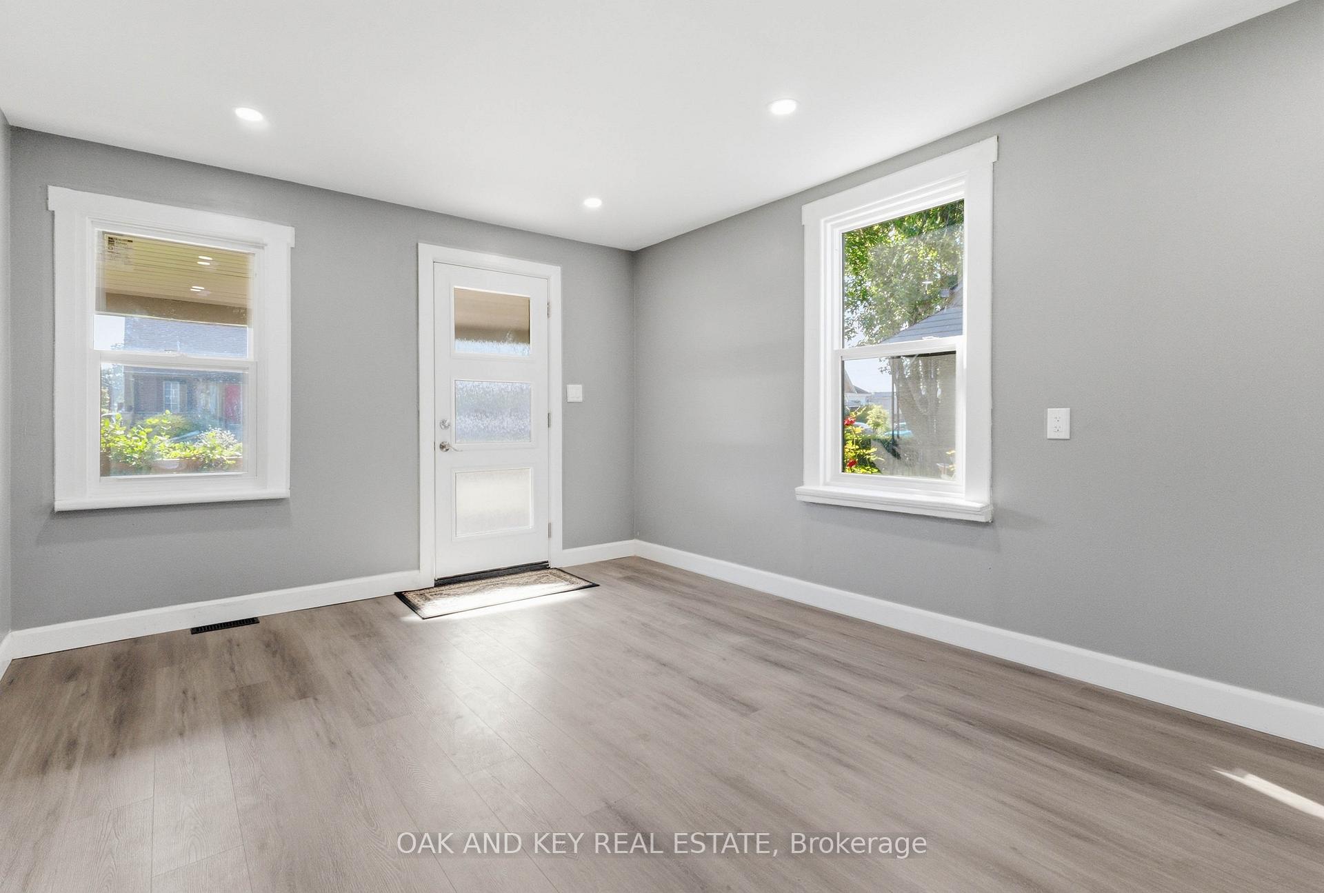 Photo 9 of 431 Burdick Place, London, East H — HOMEH