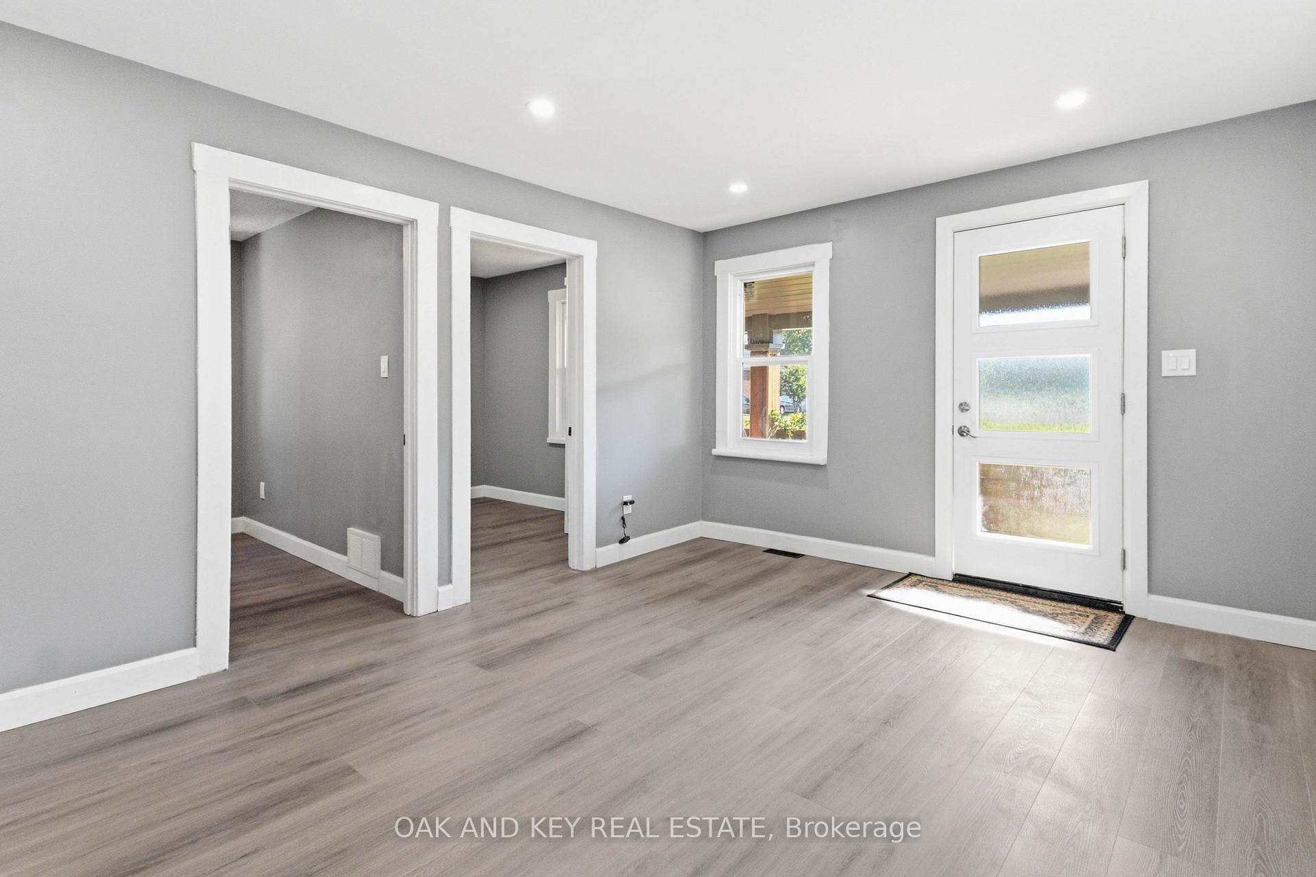 Photo 10 of 431 Burdick Place, London, East H — HOMEH
