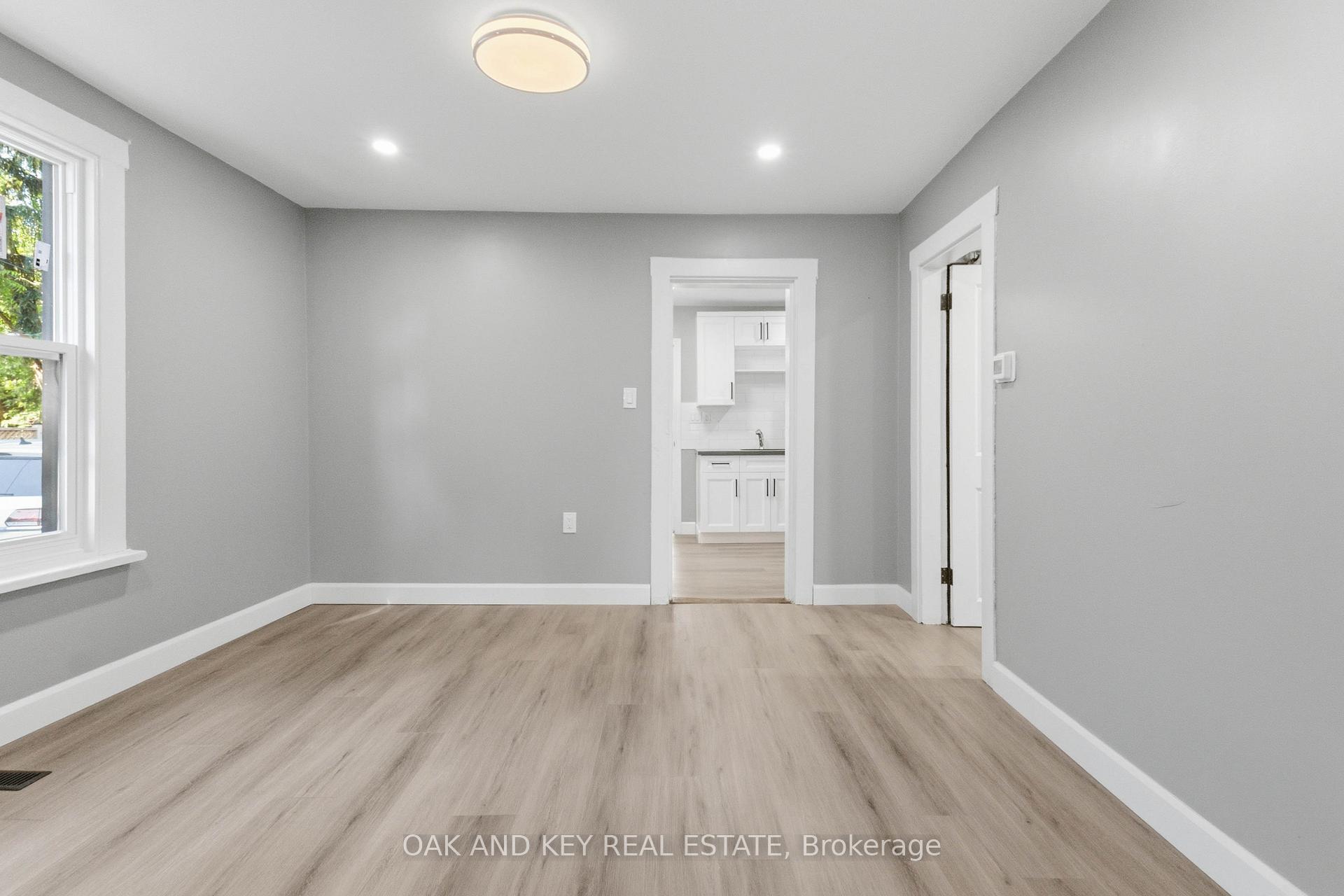 Photo 14 of 431 Burdick Place, London, East H — HOMEH
