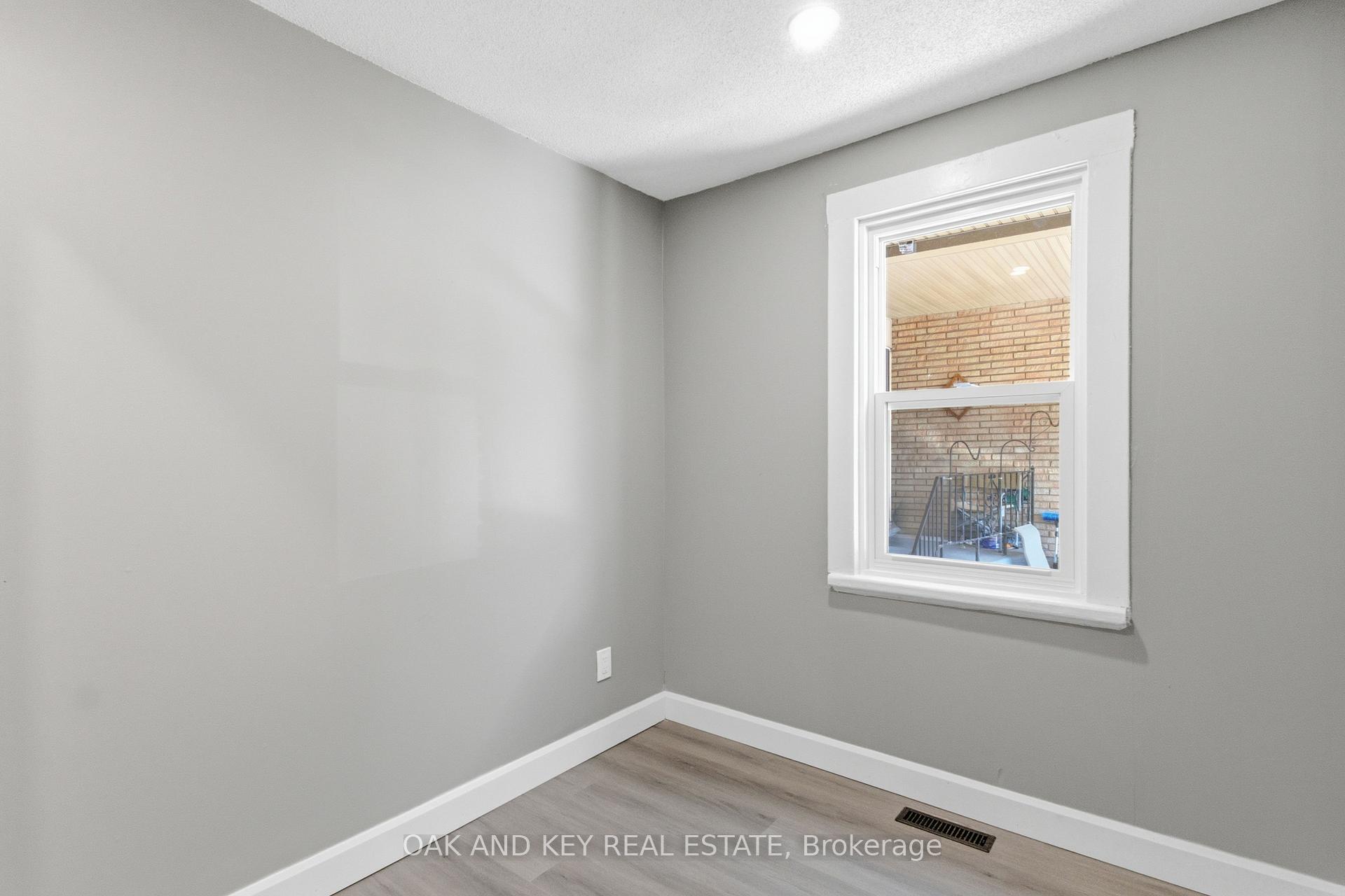 Photo 28 of 431 Burdick Place, London, East H — HOMEH