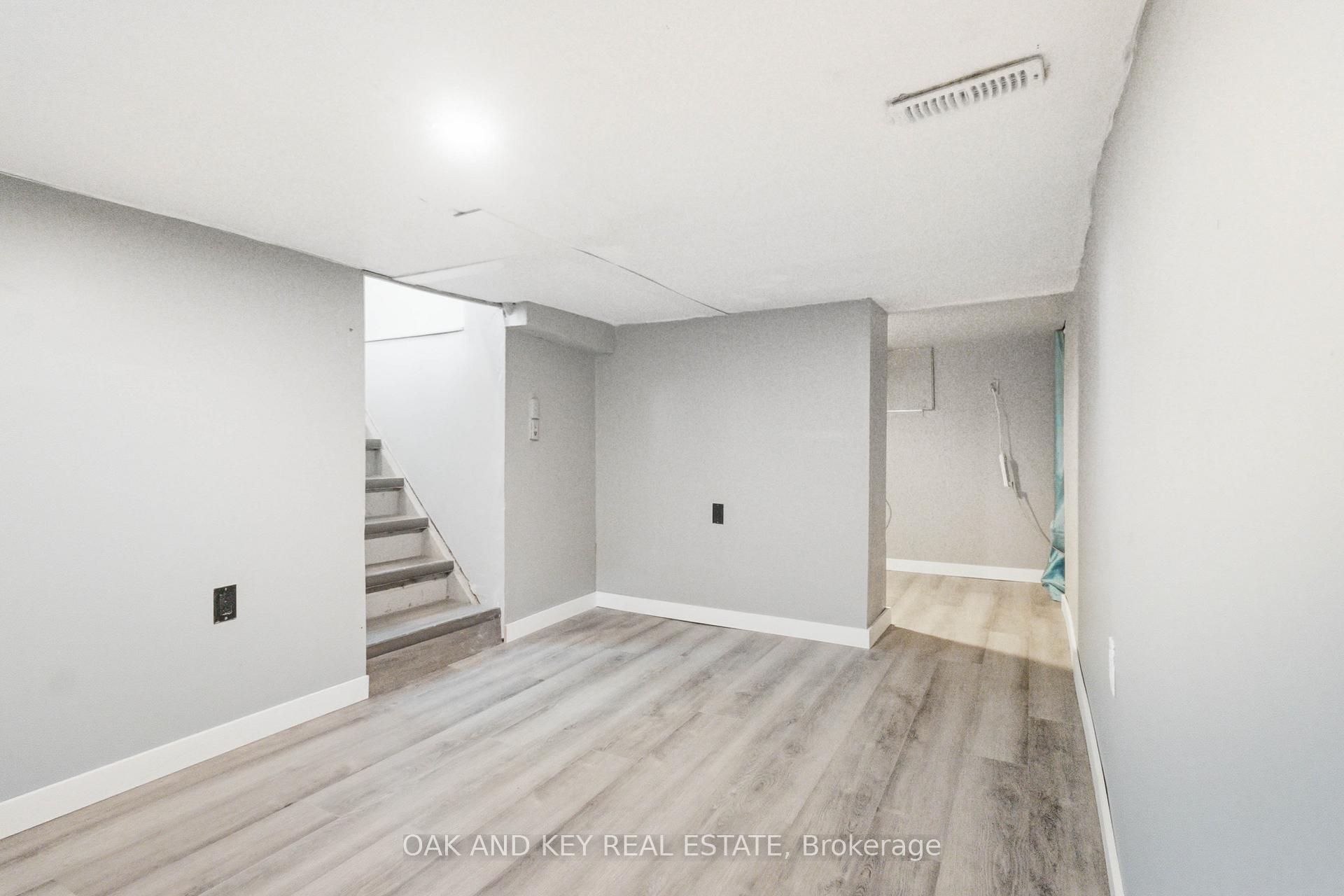 Photo 32 of 431 Burdick Place, London, East H — HOMEH