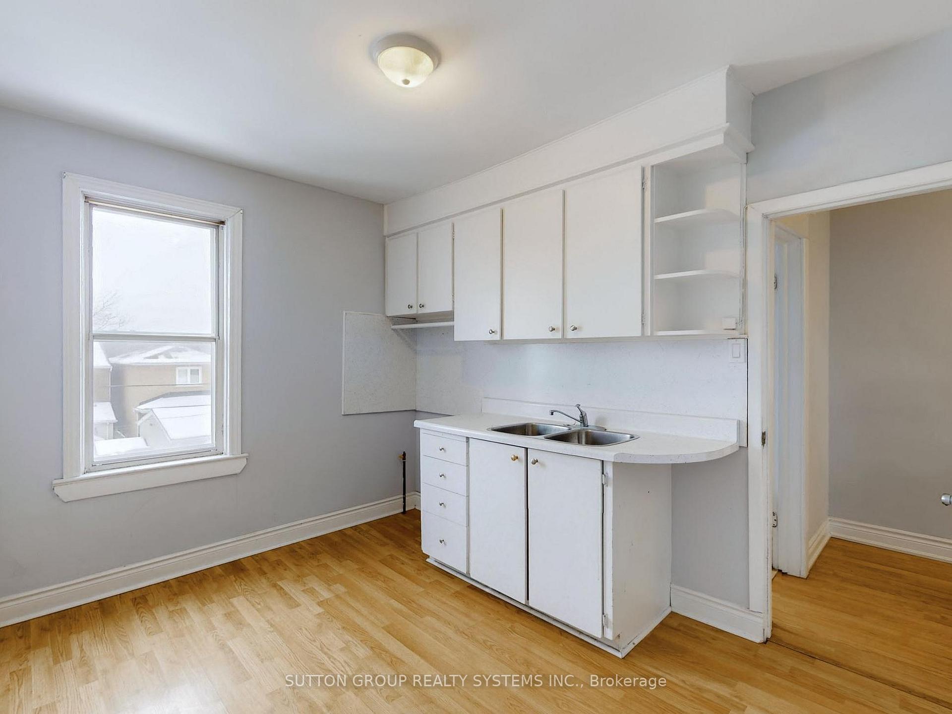 Photo 10 of 35 Day Avenue, Toronto, Corso Italia-Davenport — HOMEH
