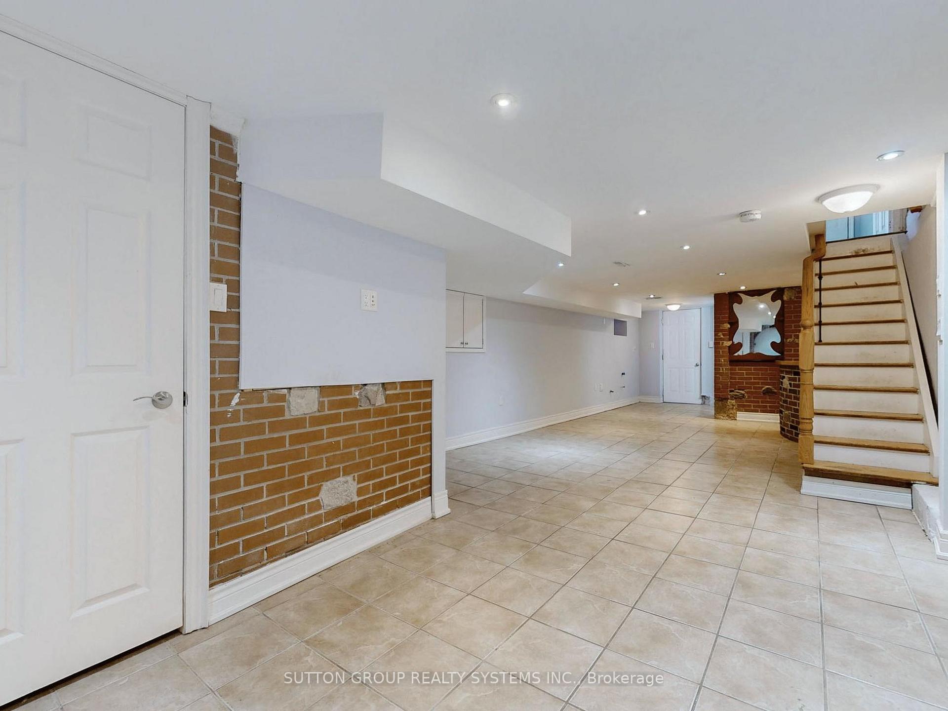 Photo 13 of 35 Day Avenue, Toronto, Corso Italia-Davenport — HOMEH