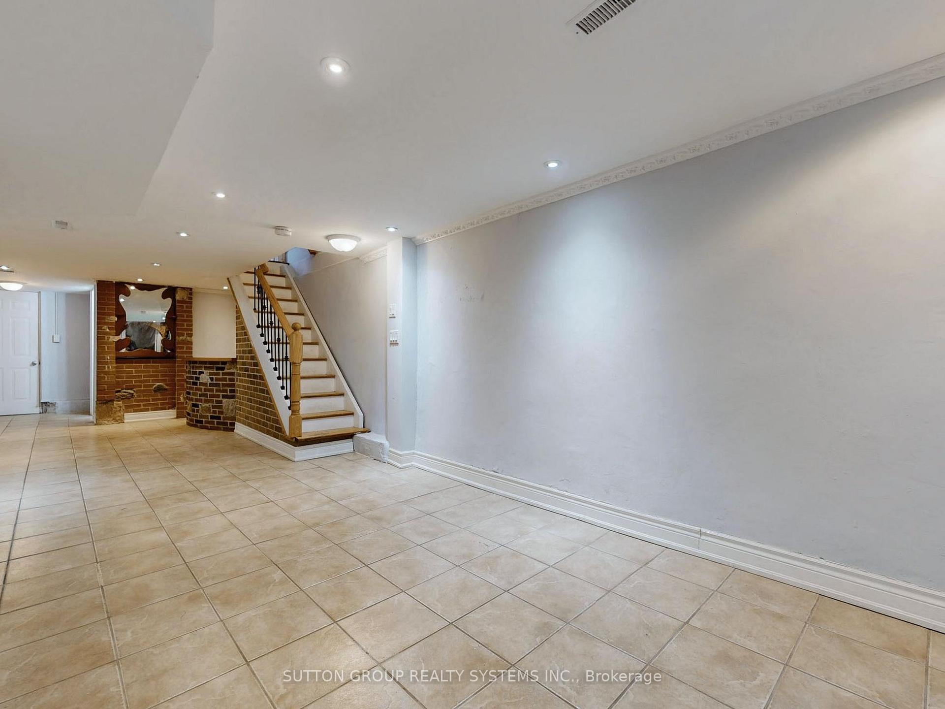 Photo 16 of 35 Day Avenue, Toronto, Corso Italia-Davenport — HOMEH