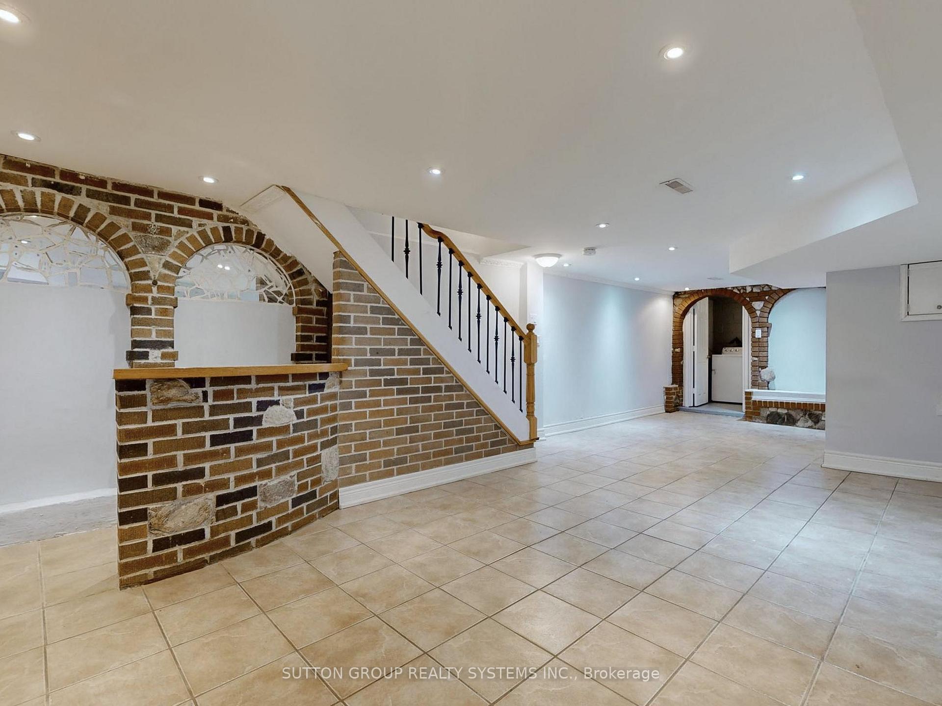 Photo 17 of 35 Day Avenue, Toronto, Corso Italia-Davenport — HOMEH