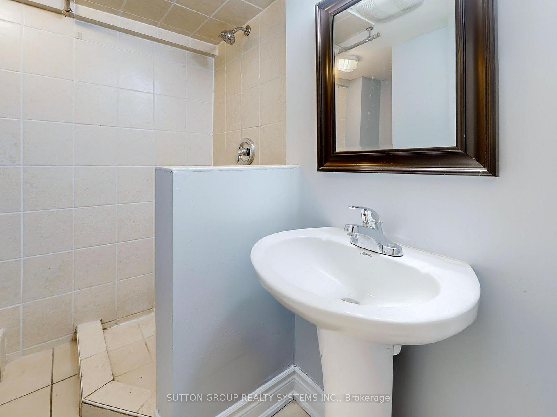 Photo 18 of 35 Day Avenue, Toronto, Corso Italia-Davenport — HOMEH