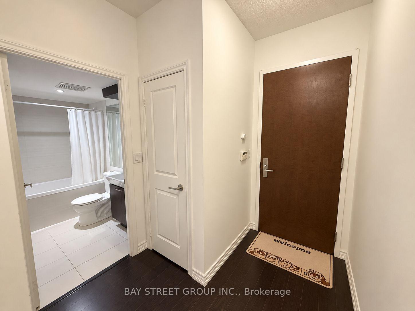 Photo 2 of Unit 3506, 386 Yonge Street, Toronto, Bay Street Corridor — HOMEH