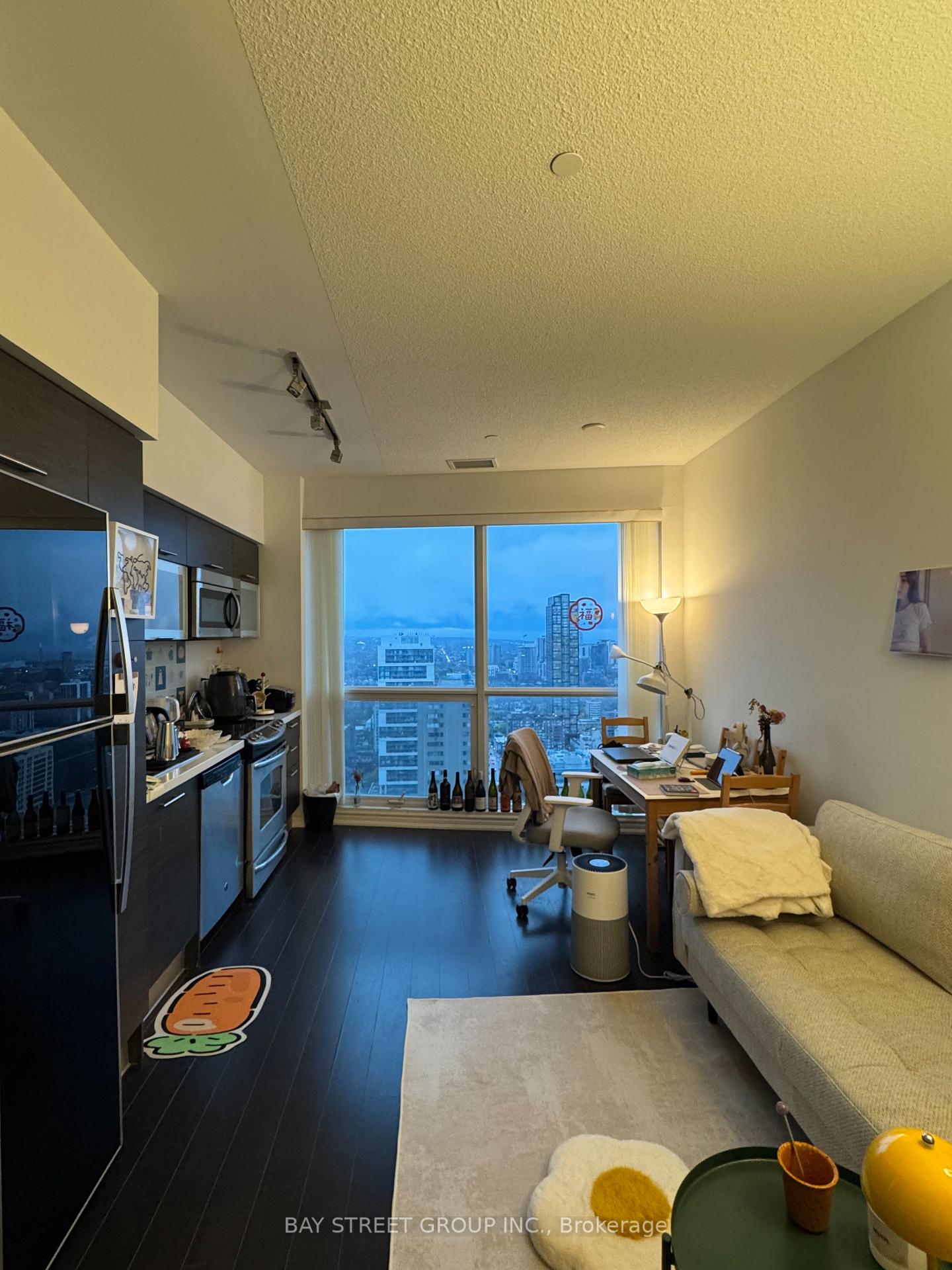 Photo 5 of Unit 3506, 386 Yonge Street, Toronto, Bay Street Corridor — HOMEH