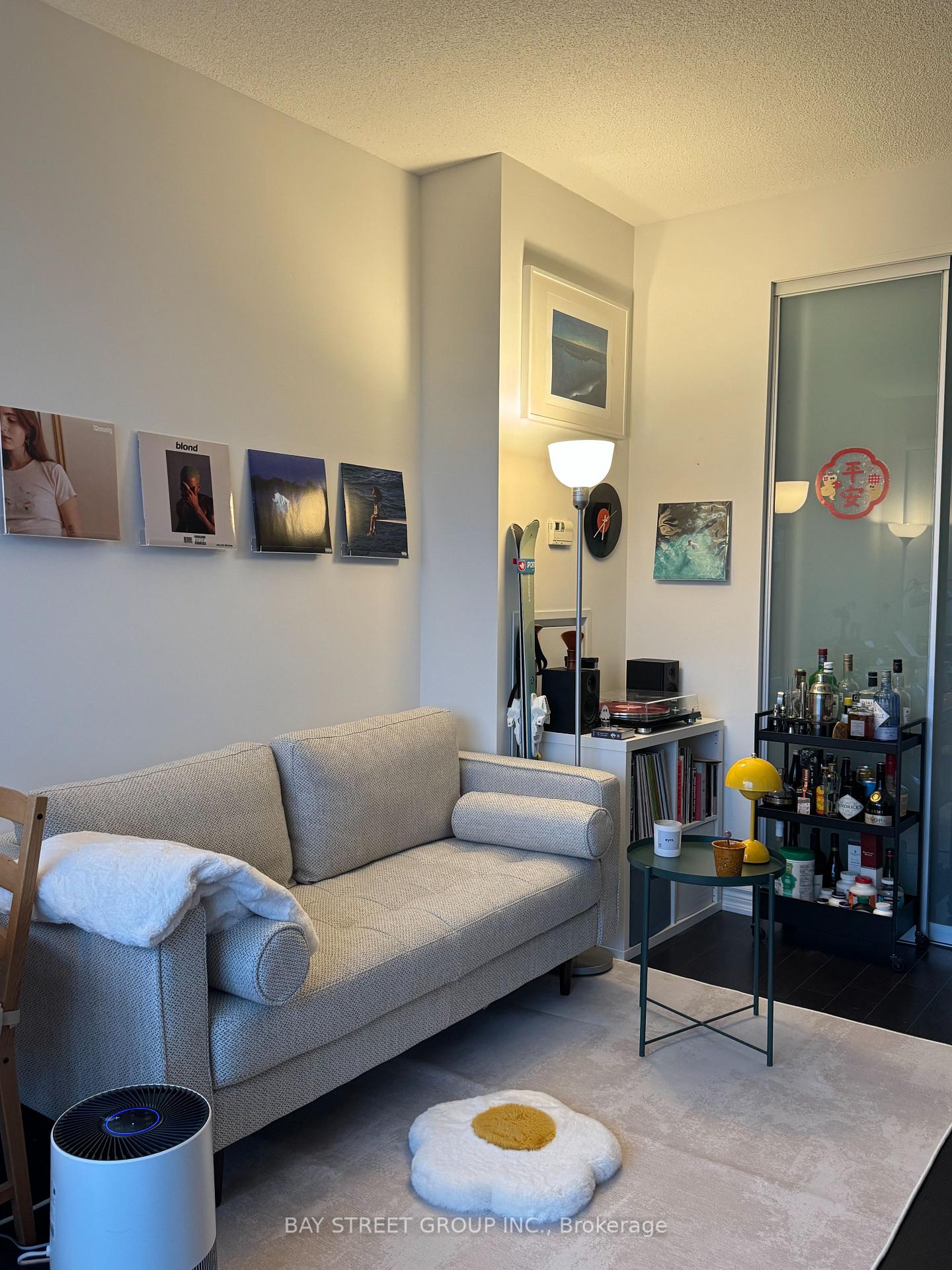 Photo 6 of Unit 3506, 386 Yonge Street, Toronto, Bay Street Corridor — HOMEH