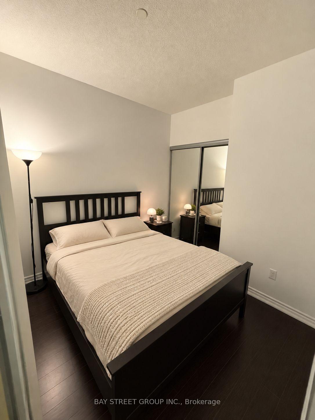 Photo 7 of Unit 3506, 386 Yonge Street, Toronto, Bay Street Corridor — HOMEH