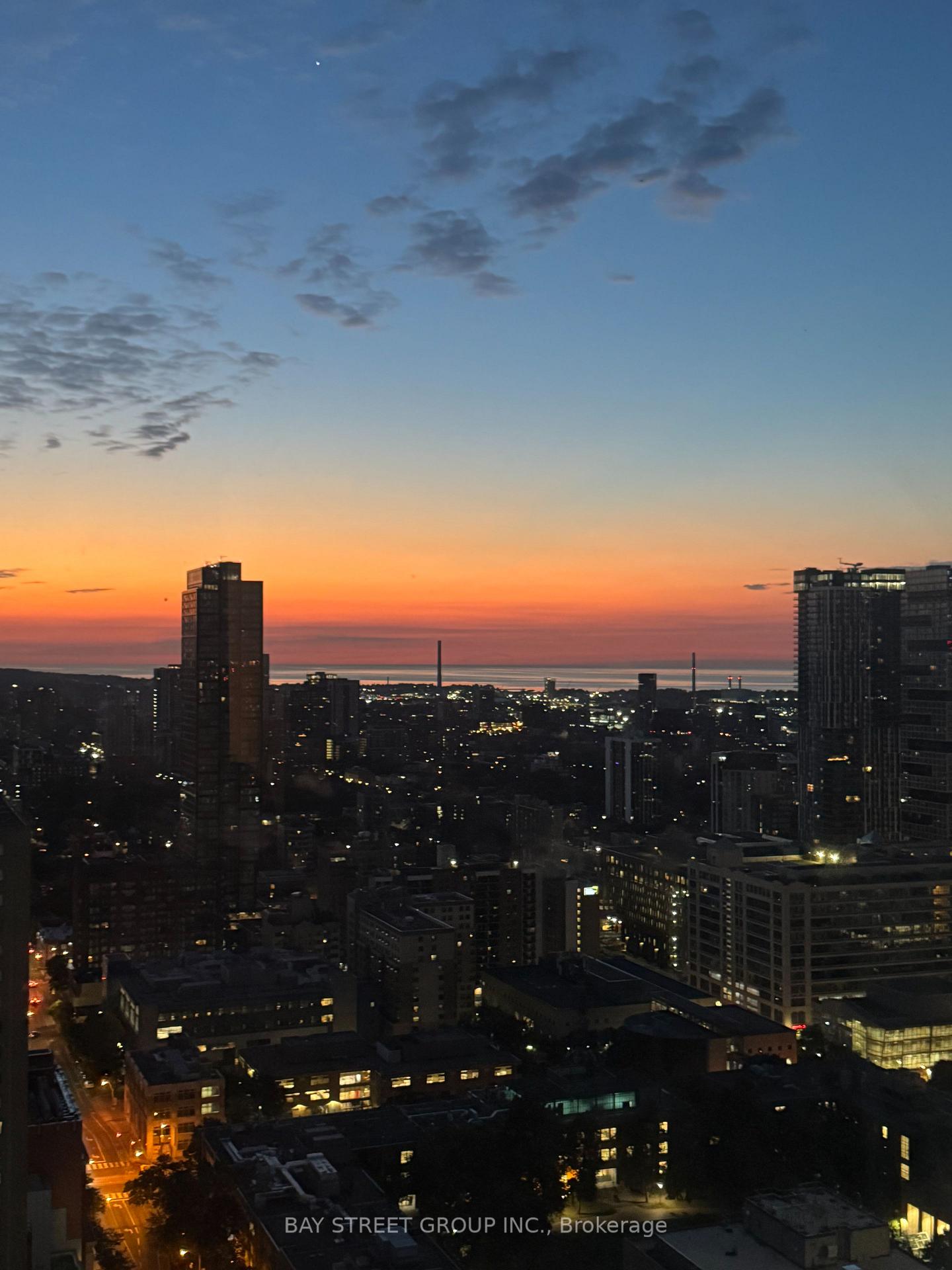 Photo 10 of Unit 3506, 386 Yonge Street, Toronto, Bay Street Corridor — HOMEH