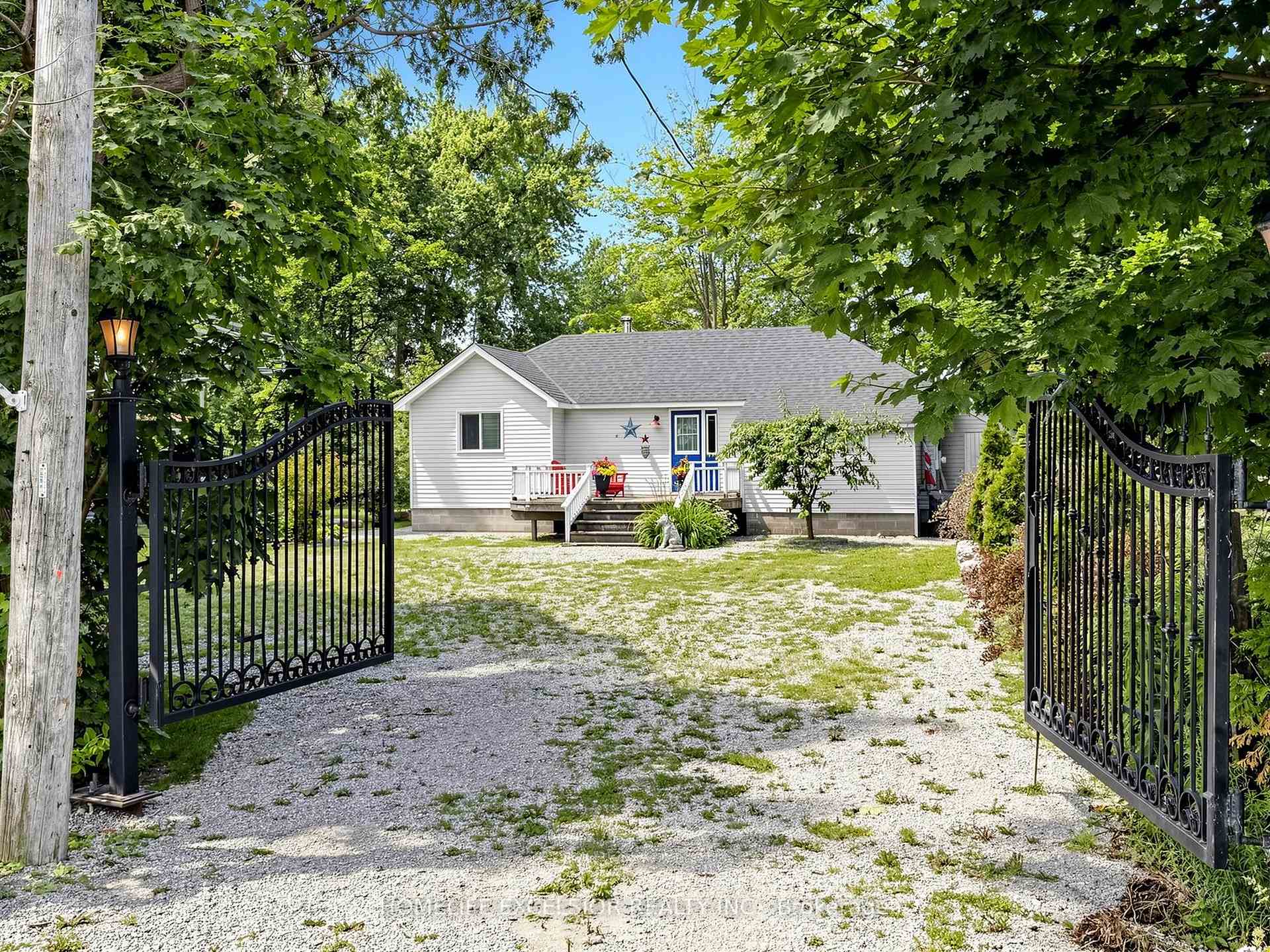 Photo 2 of 2156 Lakeshore Drive, Ramara, Rural Ramara — HOMEH
