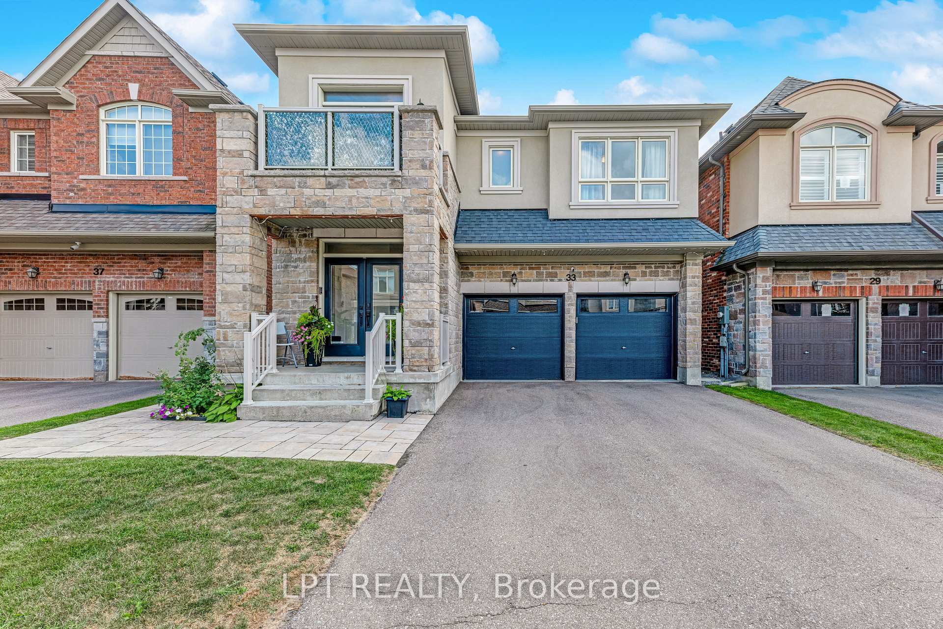 Photo of 33 Mondial Crescent