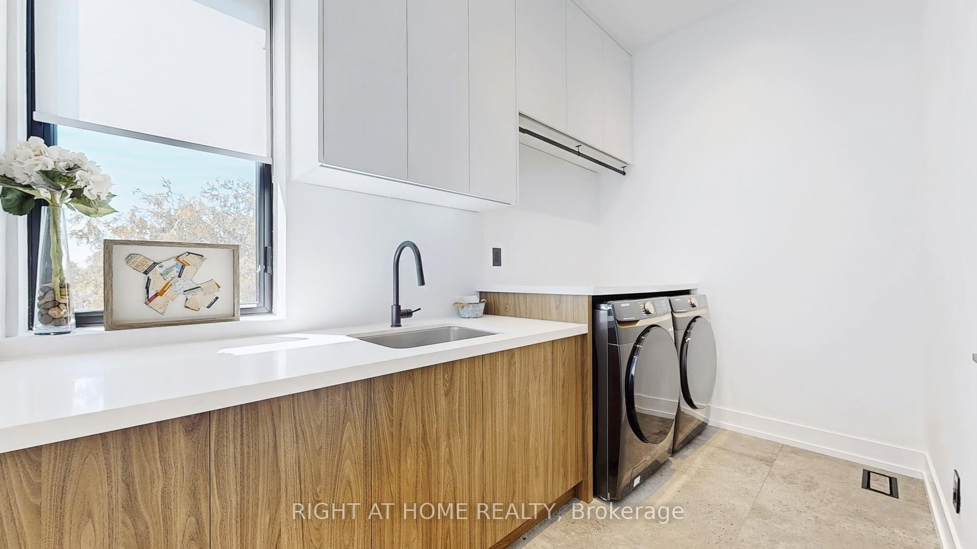 Photo 10 of 845 Seventh Street, Mississauga, Lakeview — HOMEH