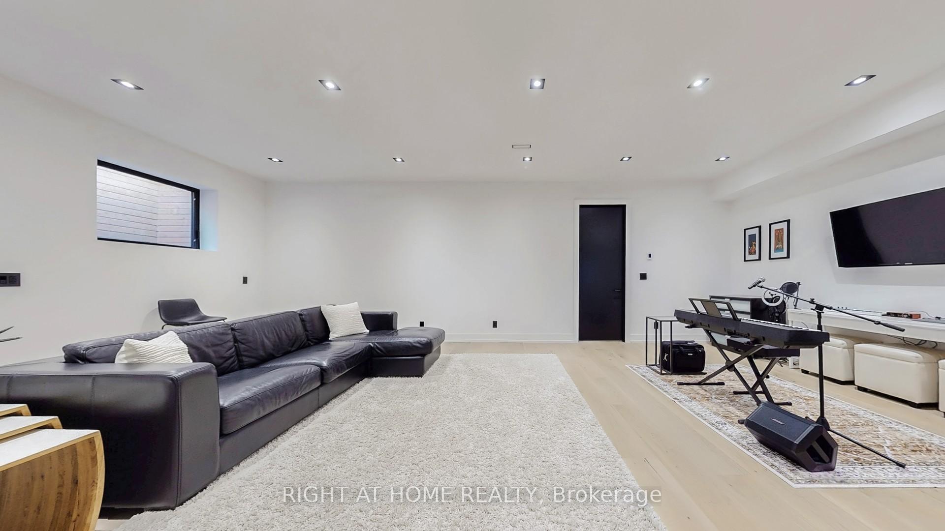 Photo 13 of 845 Seventh Street, Mississauga, Lakeview — HOMEH