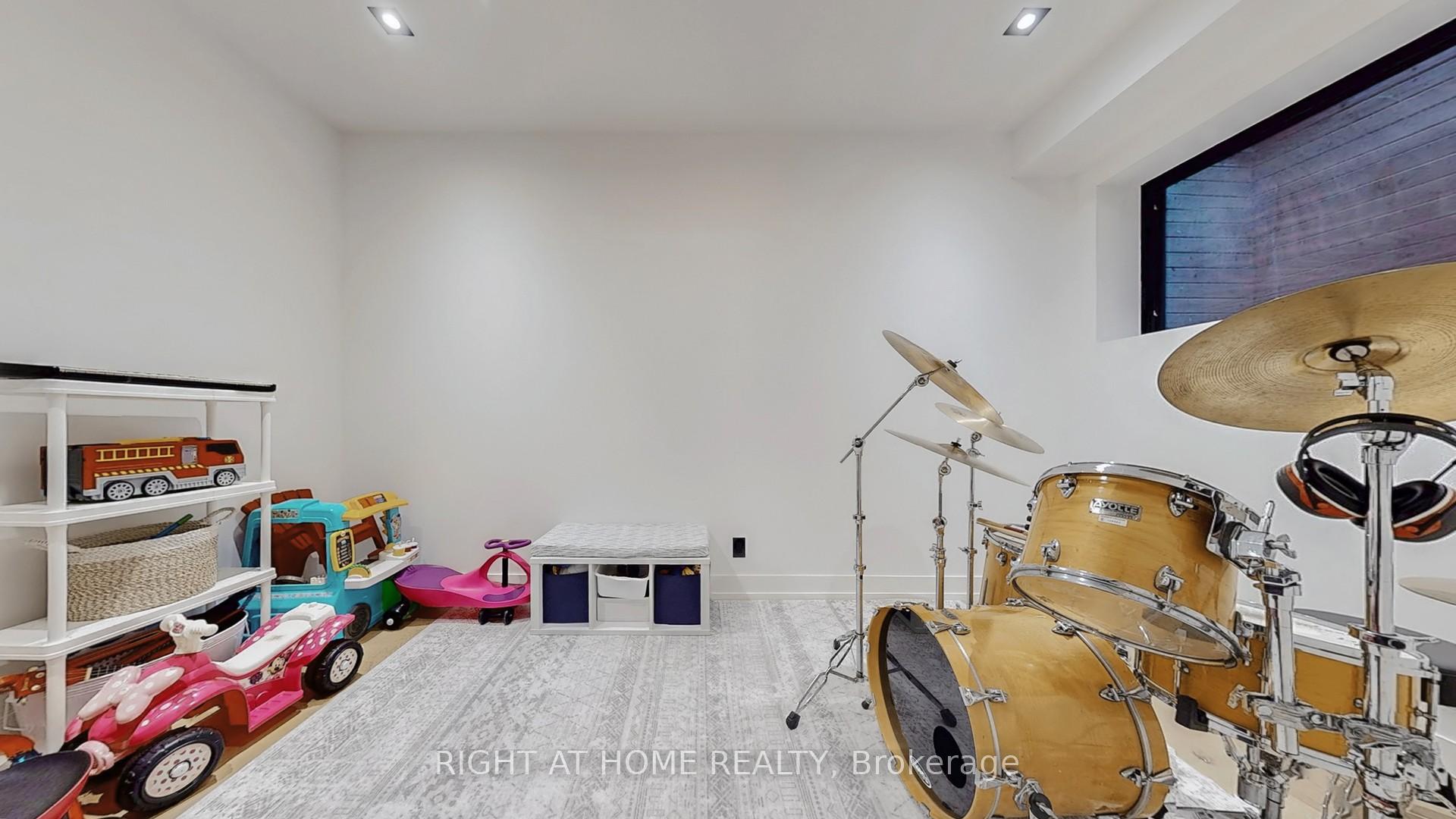 Photo 15 of 845 Seventh Street, Mississauga, Lakeview — HOMEH
