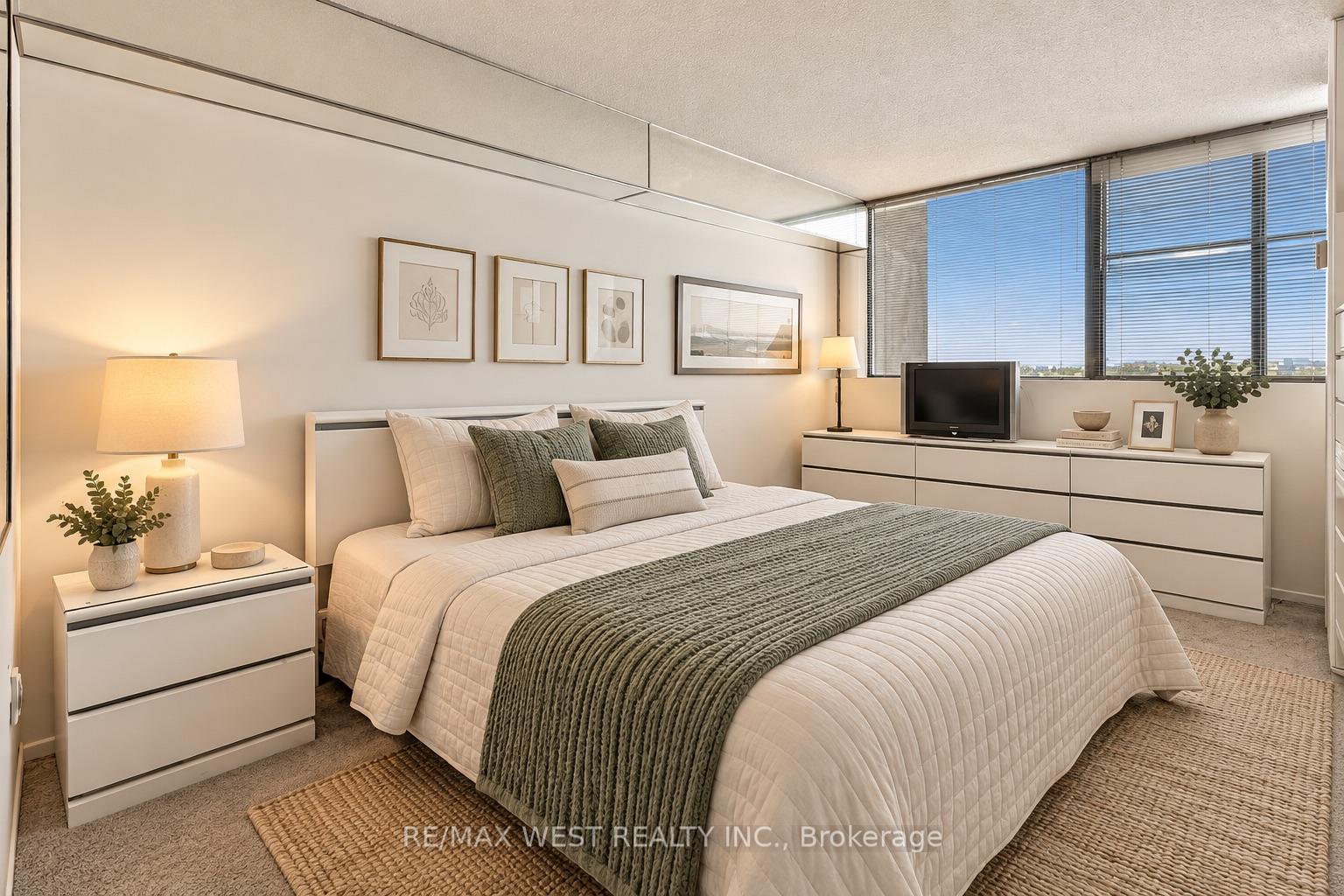Photo 9 of Unit 2702, 80 Antibes Drive, North York, Westminster-Branson — HOMEH