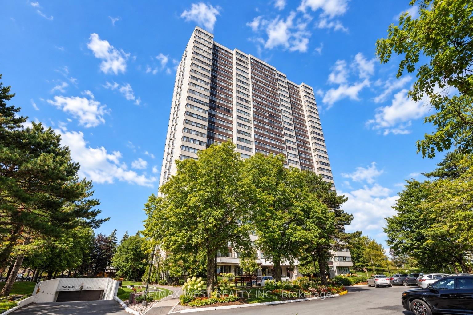 Photo 17 of Unit 2702, 80 Antibes Drive, North York, Westminster-Branson — HOMEH