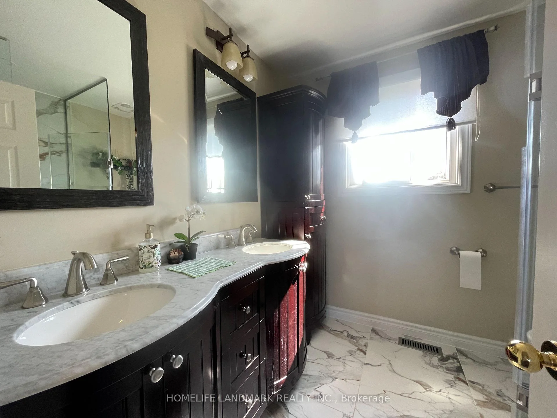 Photo 16 of 44 Shirlea Boulevard, Georgina, Keswick North — HOMEH