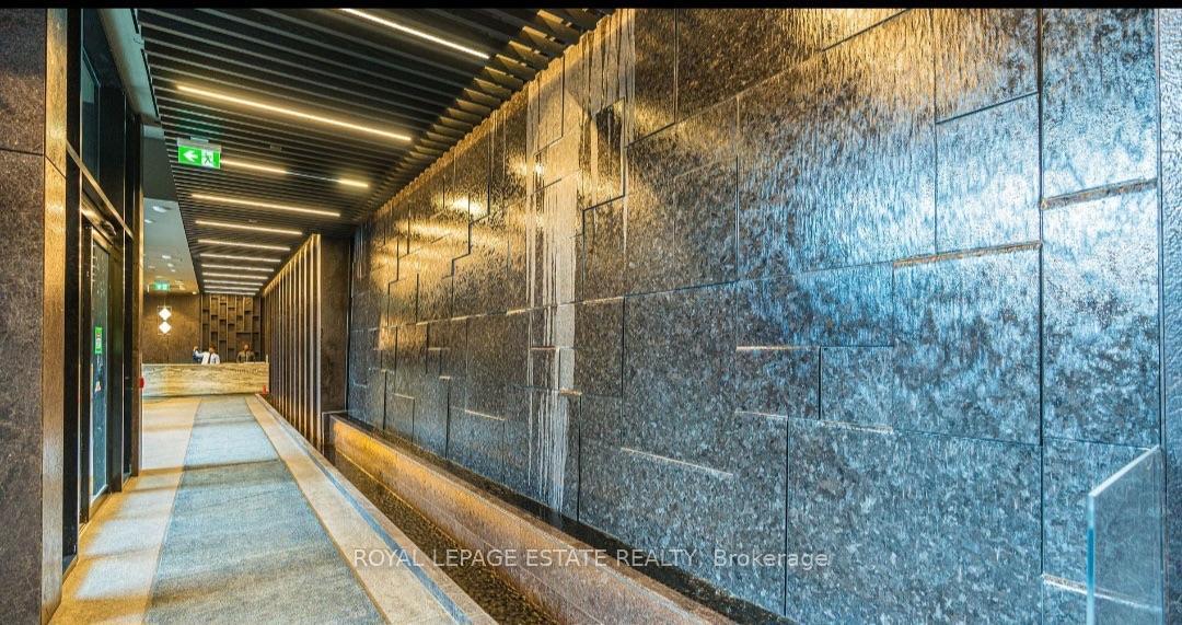 Photo 4 of Unit 518S, 110 Broadway Avenue, Toronto, Mount Pleasant West — HOMEH