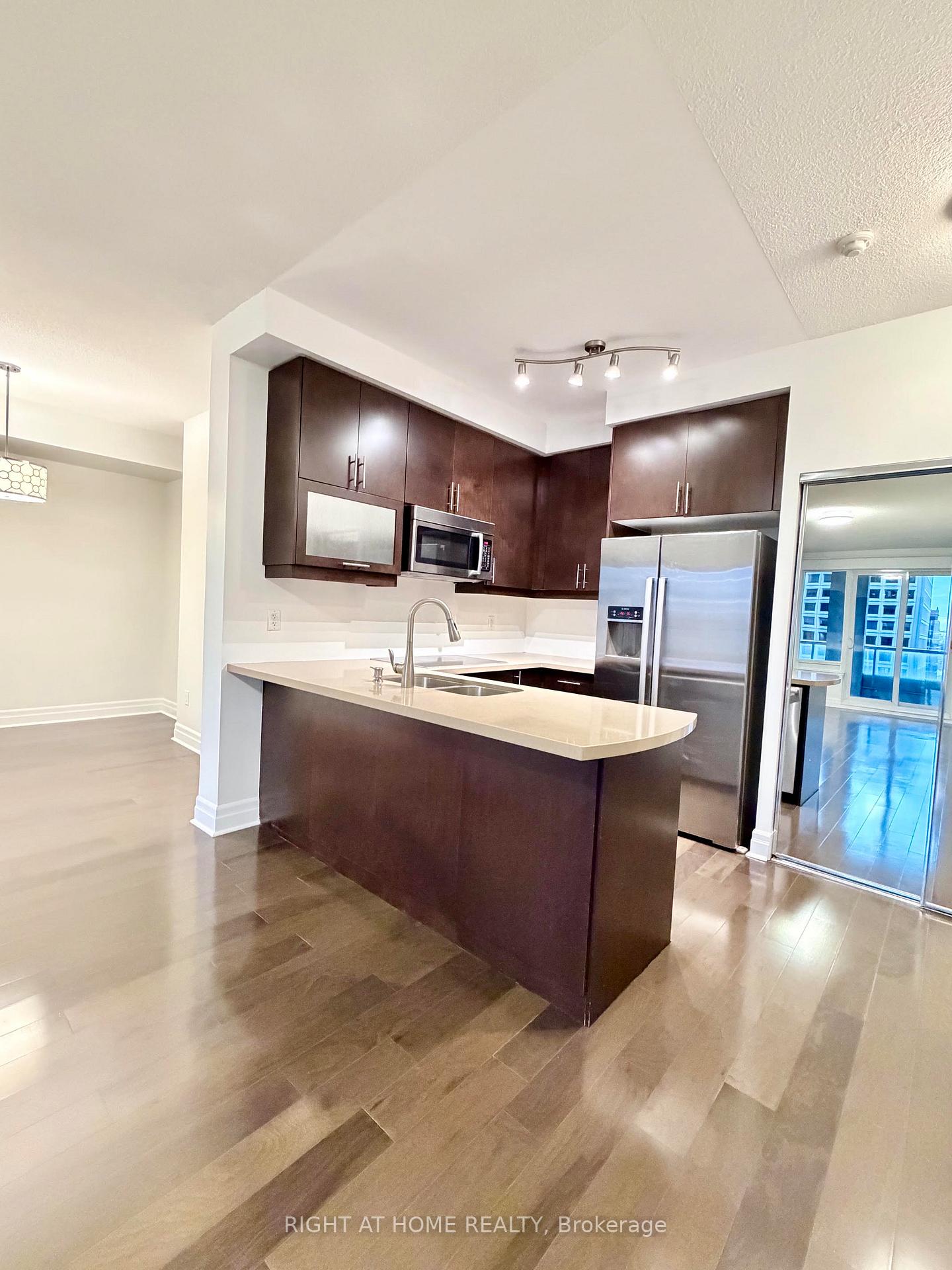 Photo 31 of Unit 1810, 35 Balmuto Street, Toronto, Bay Street Corridor — HOMEH