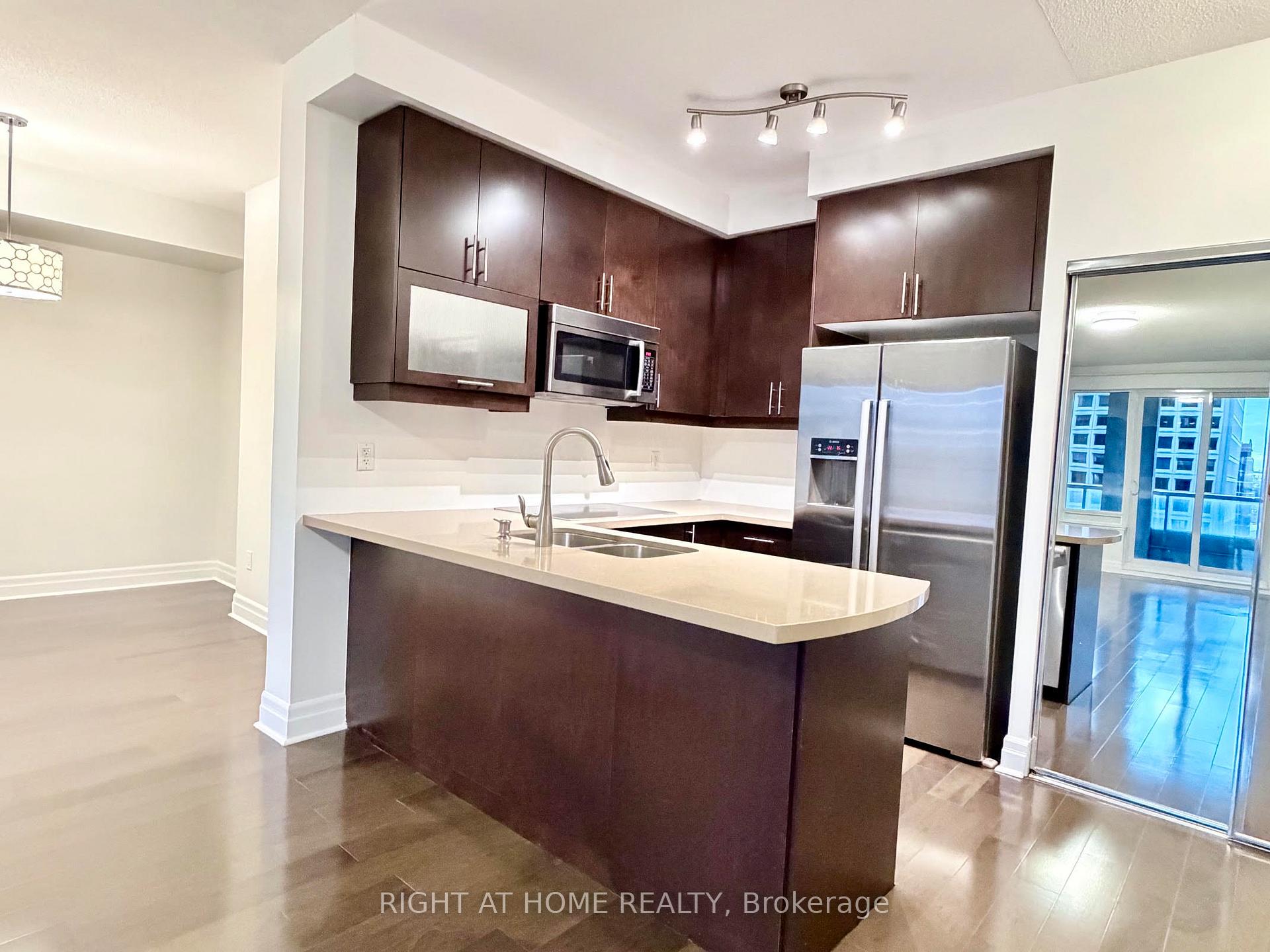 Photo 24 of Unit 1810, 35 Balmuto Street, Toronto, Bay Street Corridor — HOMEH