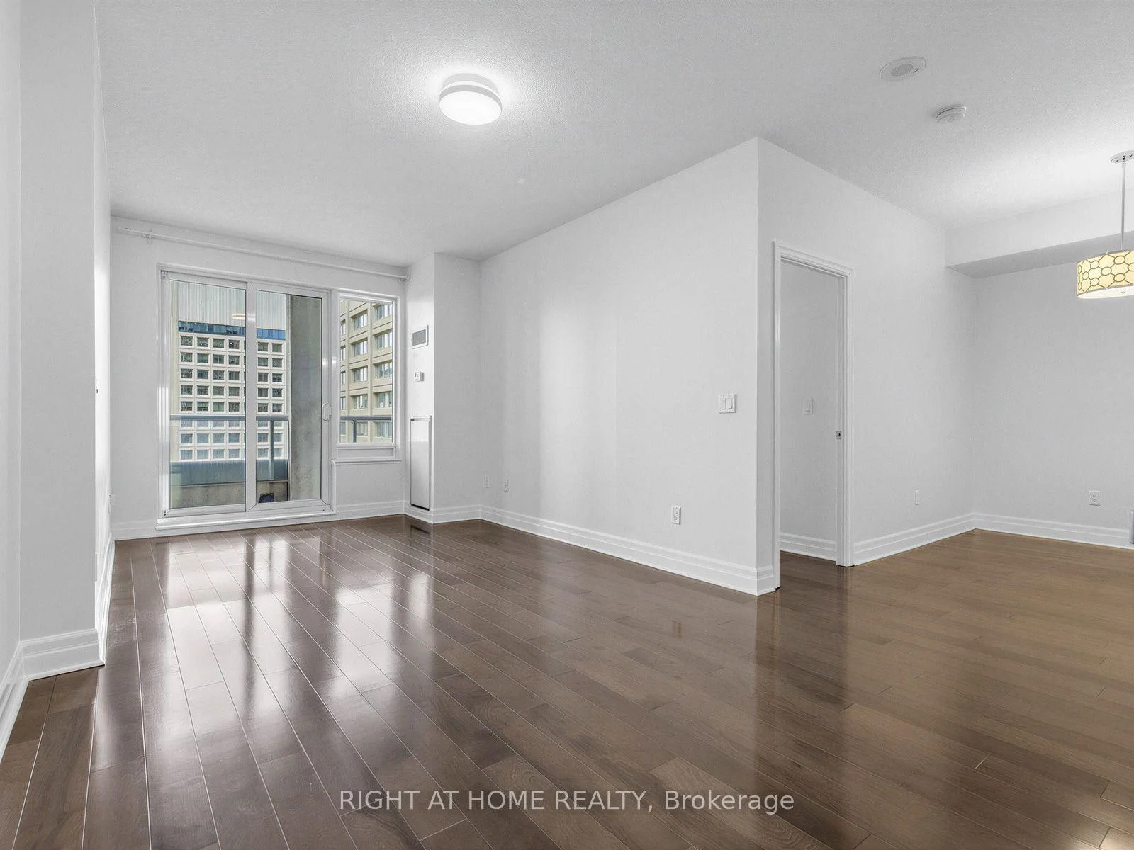 Photo 19 of Unit 1810, 35 Balmuto Street, Toronto, Bay Street Corridor — HOMEH