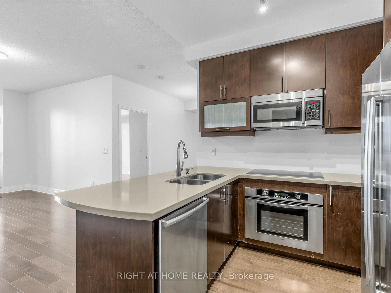 Photo 29 of Unit 1810, 35 Balmuto Street, Toronto, Bay Street Corridor — HOMEH