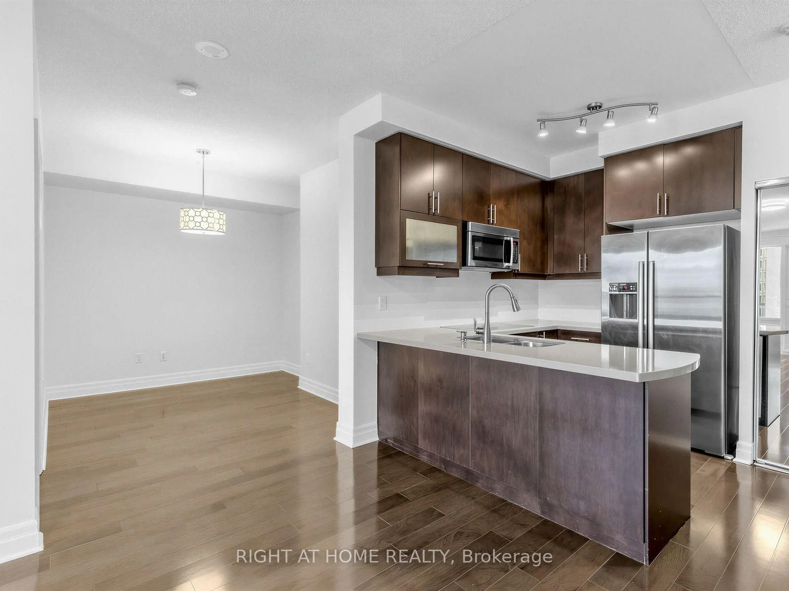 Photo 33 of Unit 1810, 35 Balmuto Street, Toronto, Bay Street Corridor — HOMEH