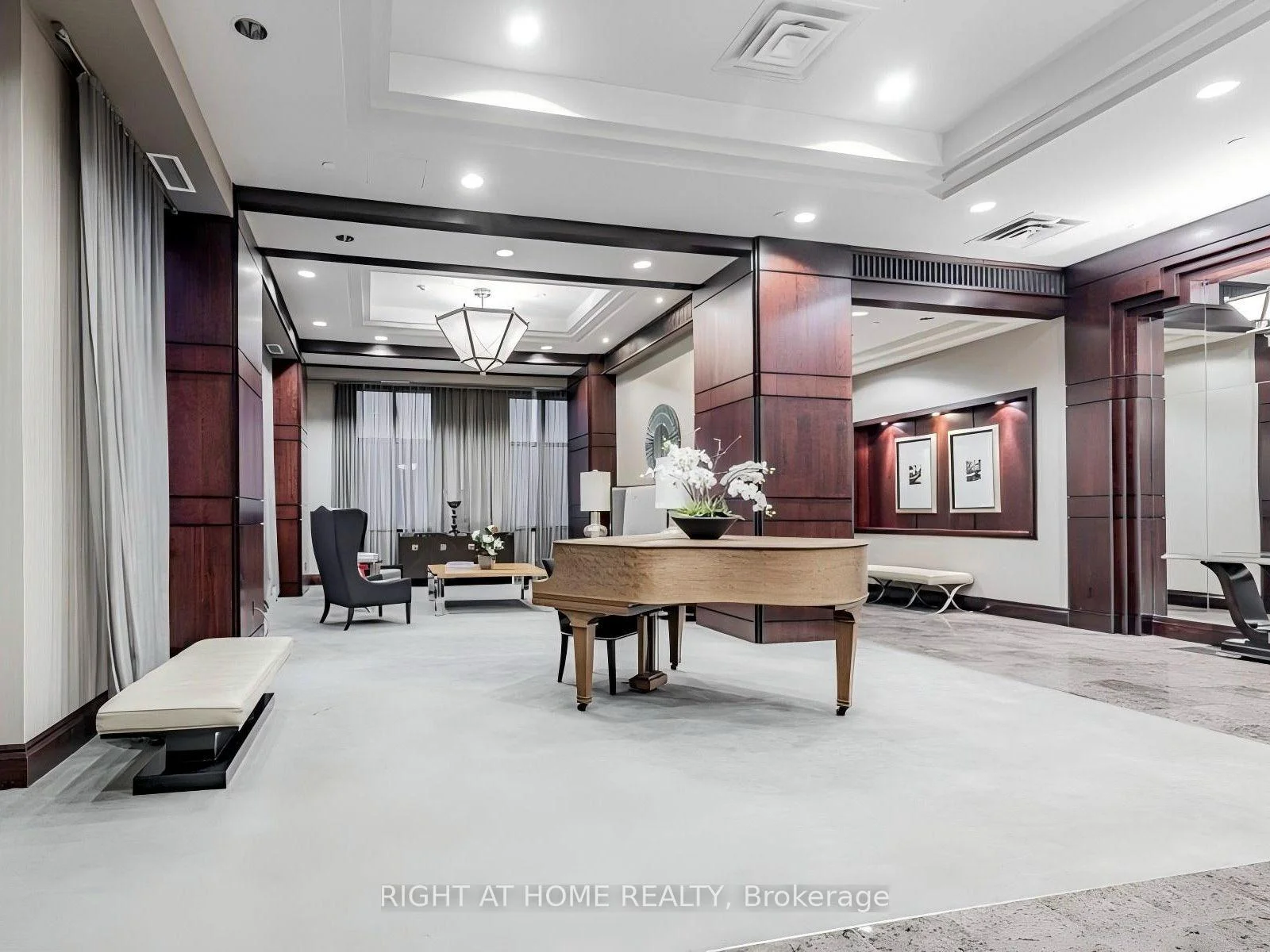 Photo 8 of Unit 1810, 35 Balmuto Street, Toronto, Bay Street Corridor — HOMEH