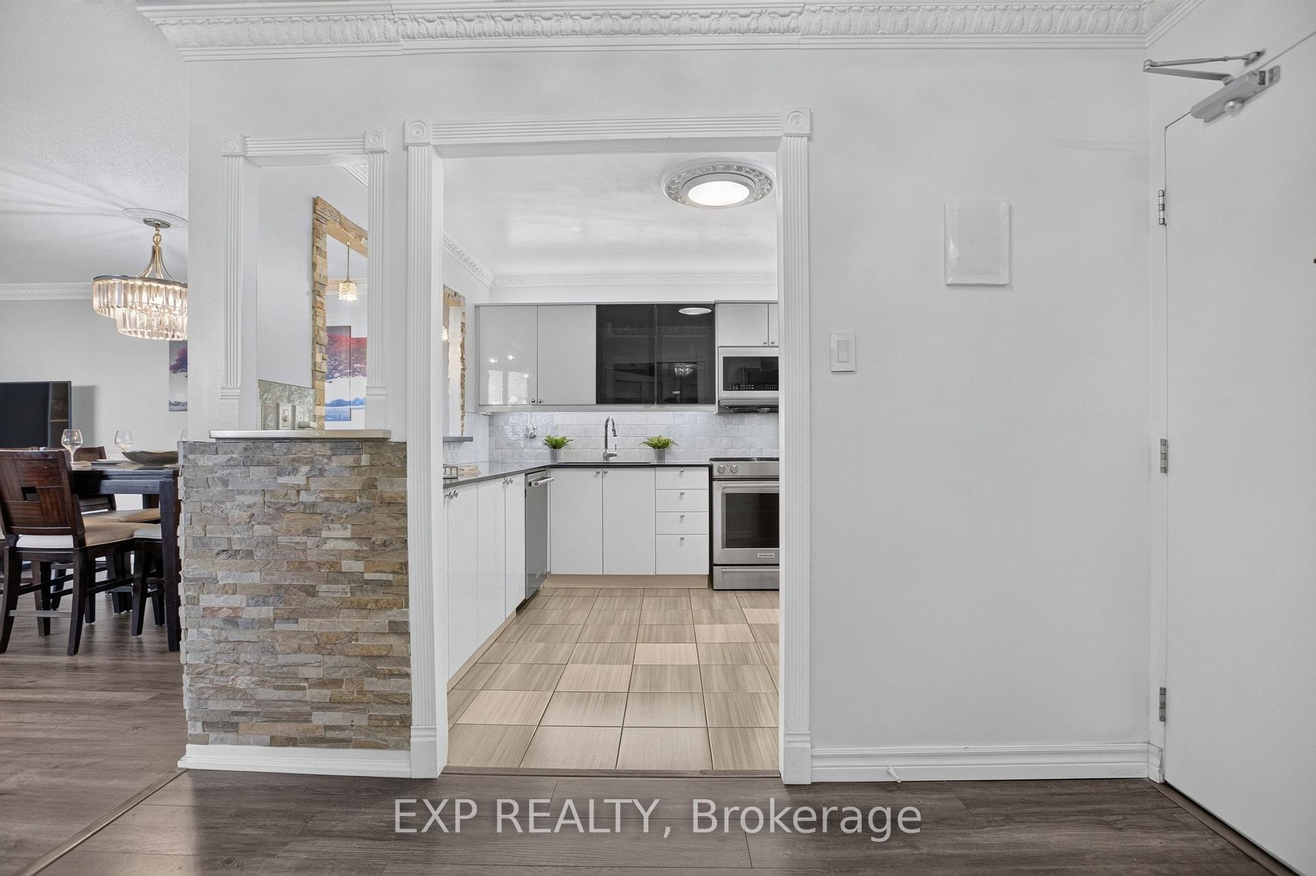 Photo 22 of Unit 808, 2323 Confederation Parkway, Mississauga, Cooksville — HOMEH