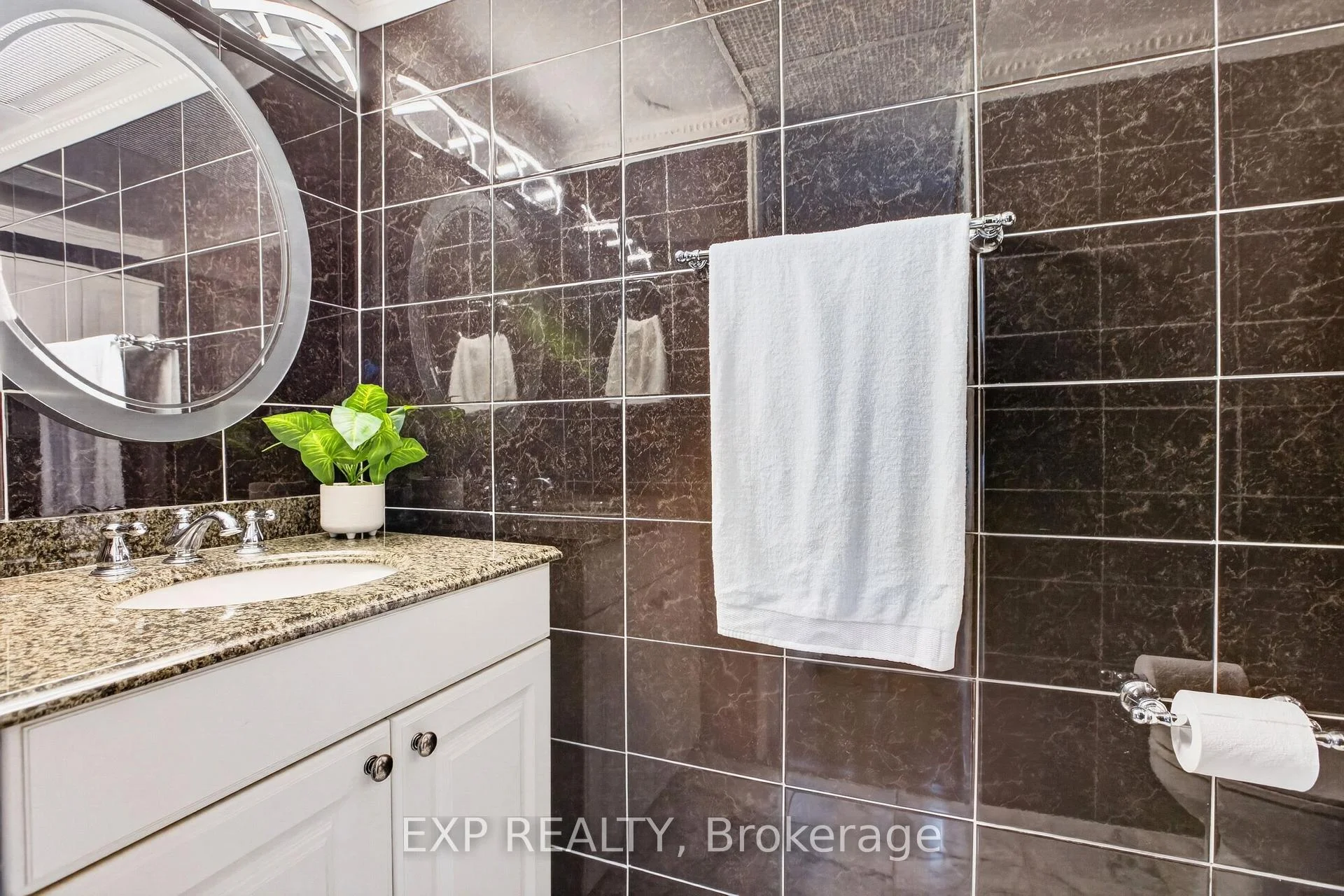 Photo 20 of Unit 808, 2323 Confederation Parkway, Mississauga, Cooksville — HOMEH