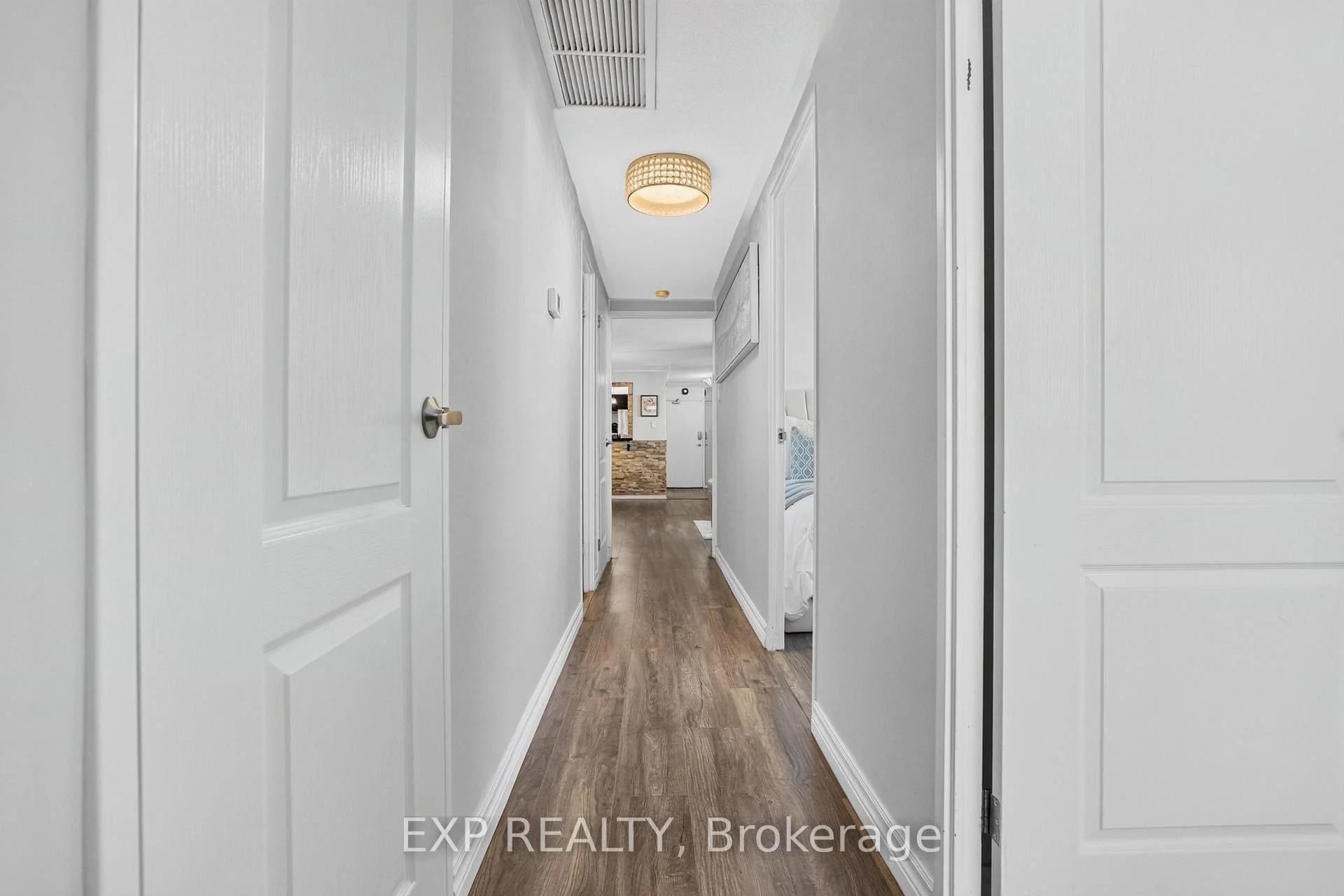 Photo 29 of Unit 808, 2323 Confederation Parkway, Mississauga, Cooksville — HOMEH