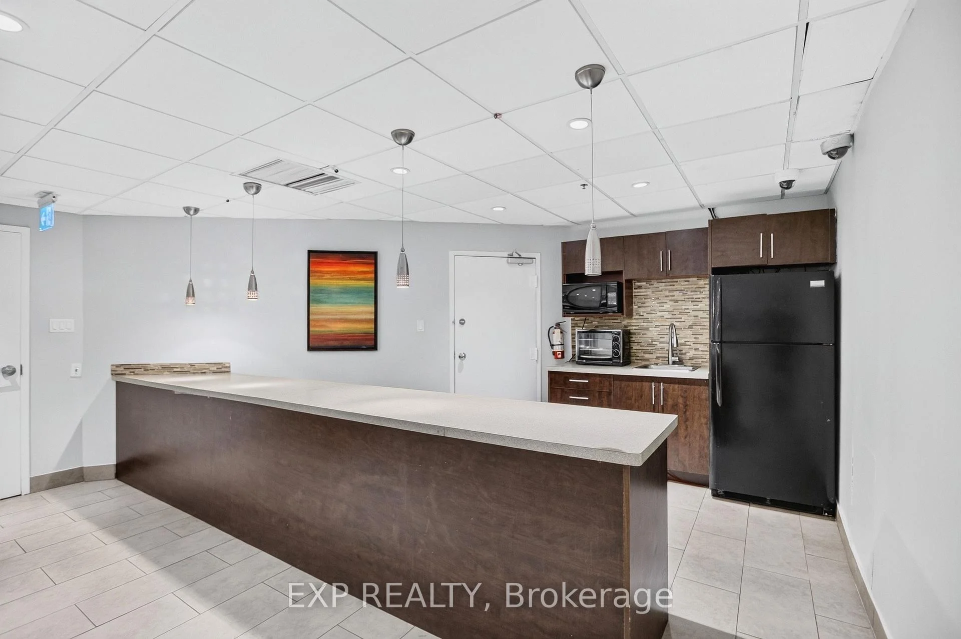 Photo 57 of Unit 808, 2323 Confederation Parkway, Mississauga, Cooksville — HOMEH