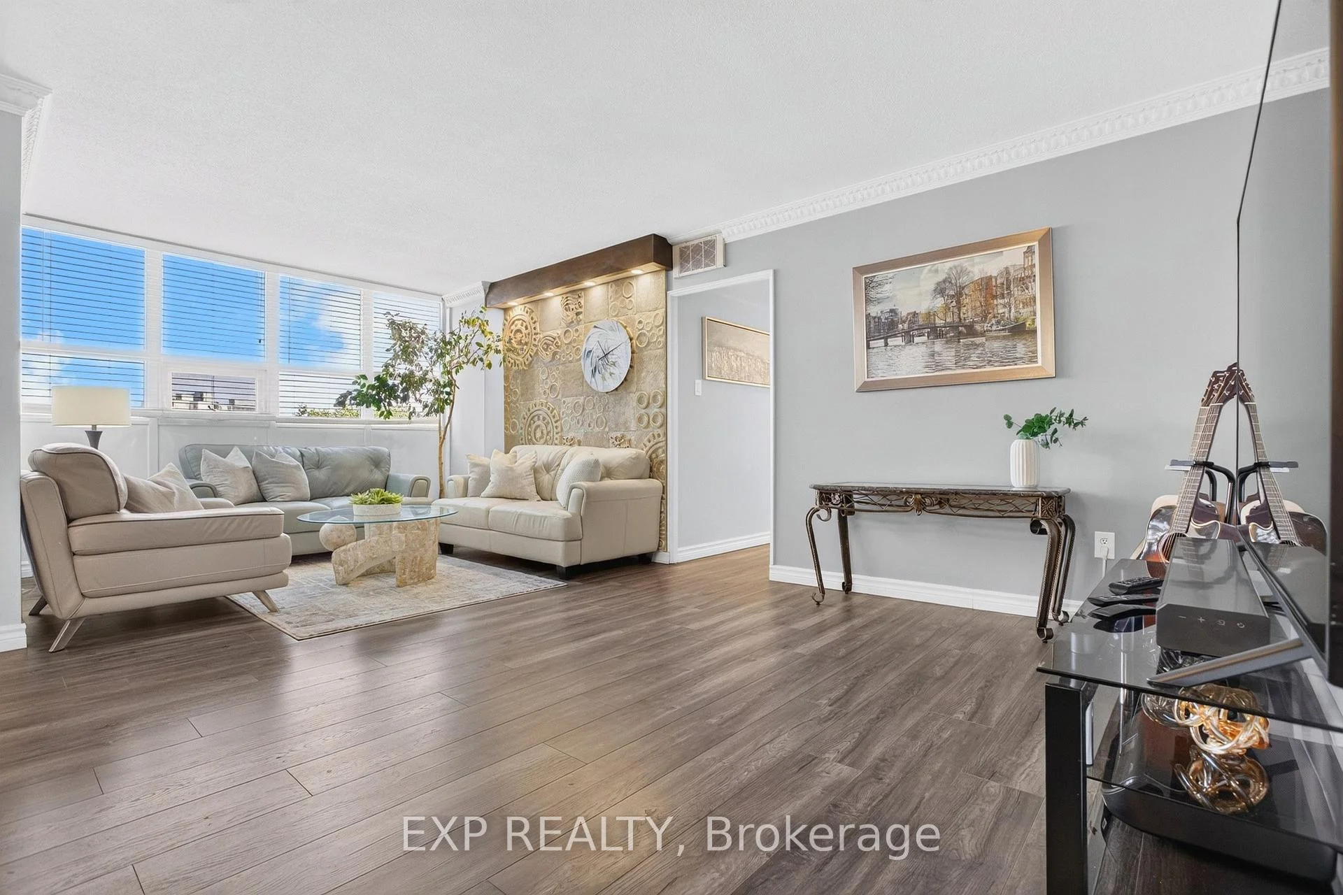 Photo 77 of Unit 808, 2323 Confederation Parkway, Mississauga, Cooksville — HOMEH