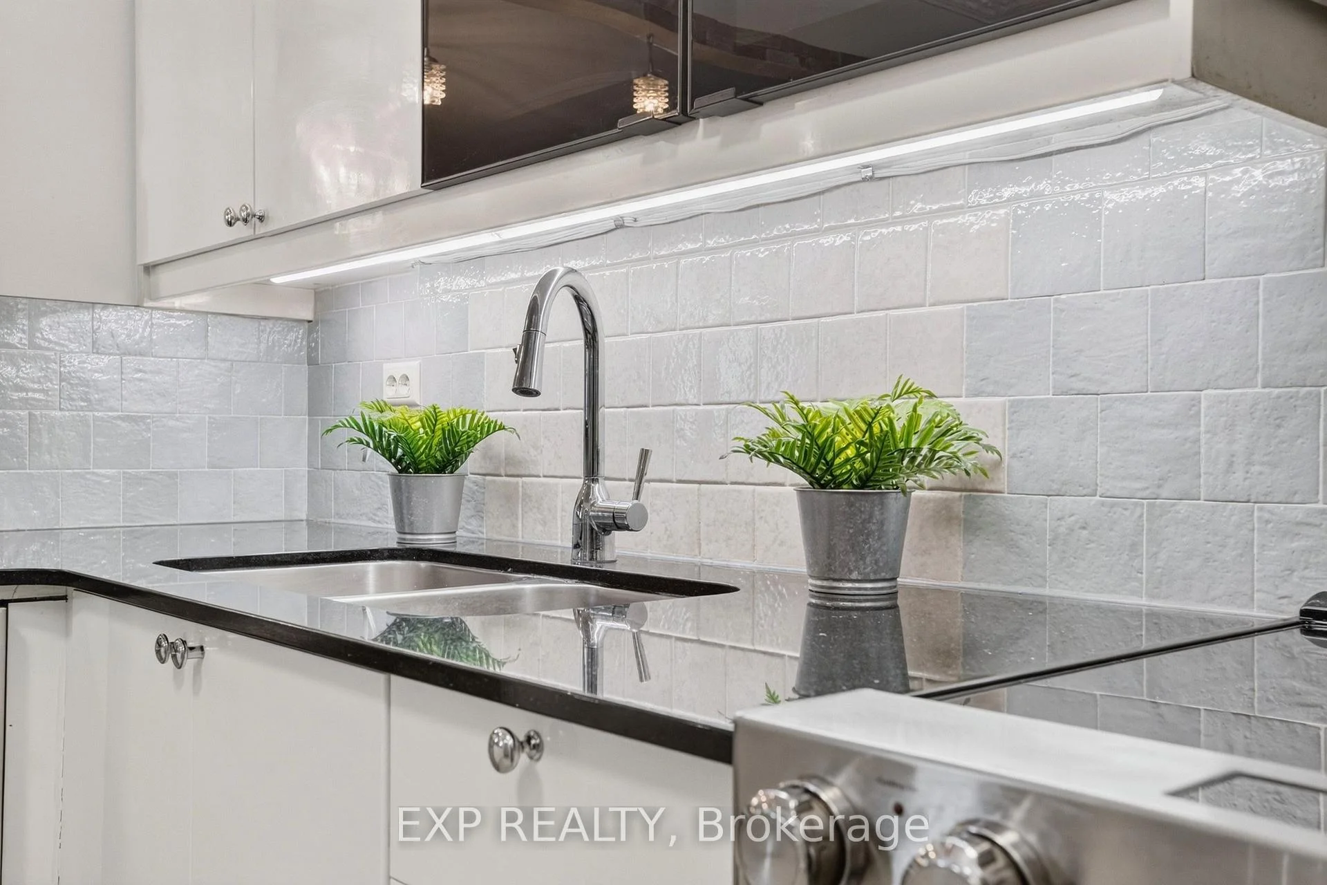 Photo 86 of Unit 808, 2323 Confederation Parkway, Mississauga, Cooksville — HOMEH