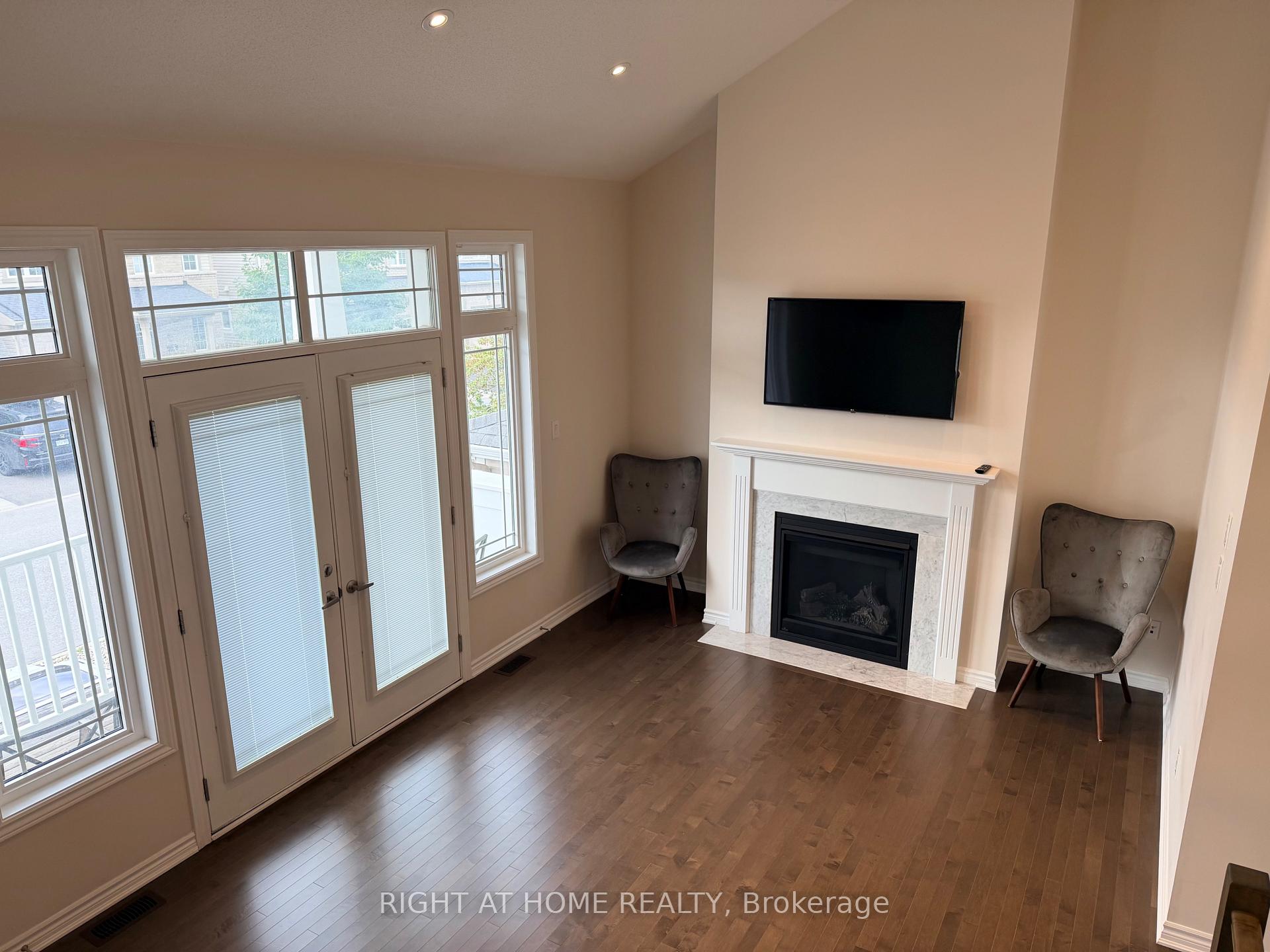 Photo 10 of 617 Silver Spruce Way, Ottawa, Kanata - Emerald Meadows/Trailwest — HOMEH