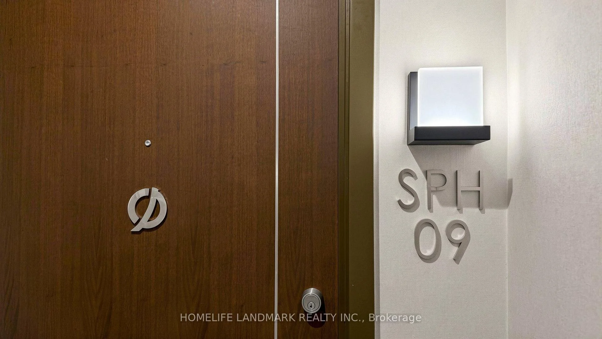 Photo 11 of Unit Sph09, 117 Mcmahon Drive, North York, Bayview Village — HOMEH
