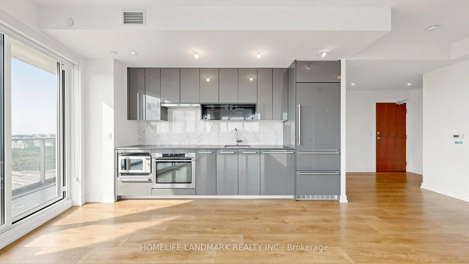 Photo 16 of Unit Sph09, 117 Mcmahon Drive, North York, Bayview Village — HOMEH