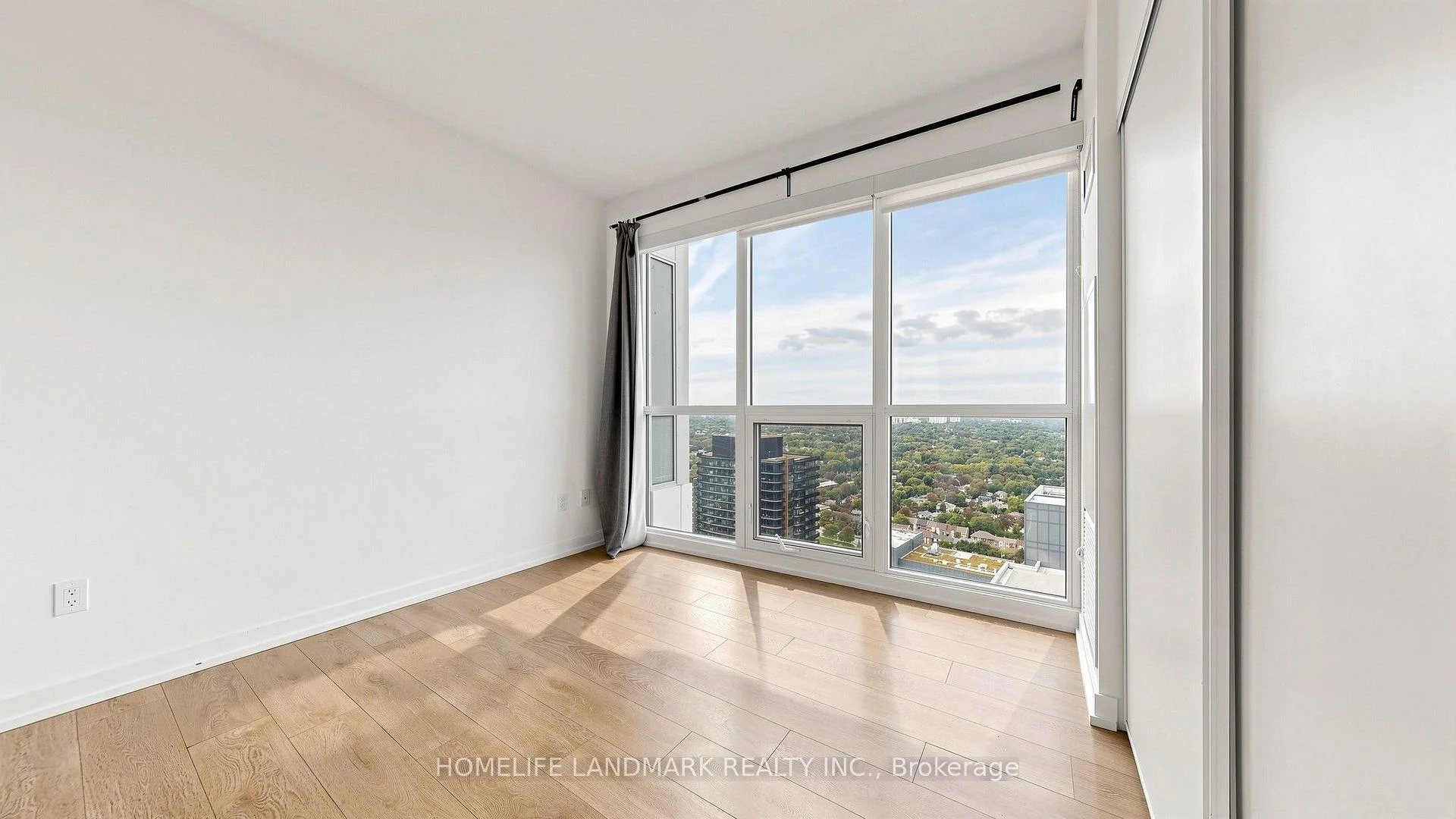 Photo 22 of Unit Sph09, 117 Mcmahon Drive, North York, Bayview Village — HOMEH