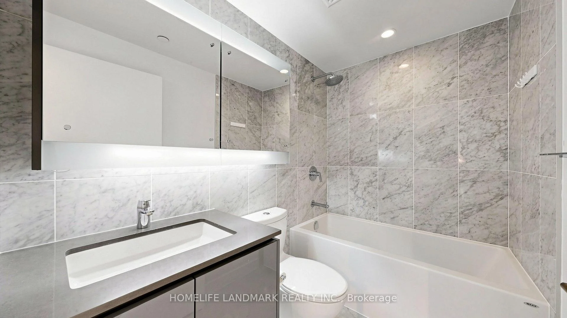 Photo 29 of Unit Sph09, 117 Mcmahon Drive, North York, Bayview Village — HOMEH