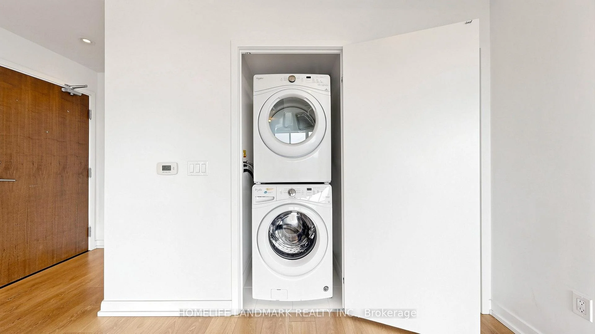 Photo 30 of Unit Sph09, 117 Mcmahon Drive, North York, Bayview Village — HOMEH
