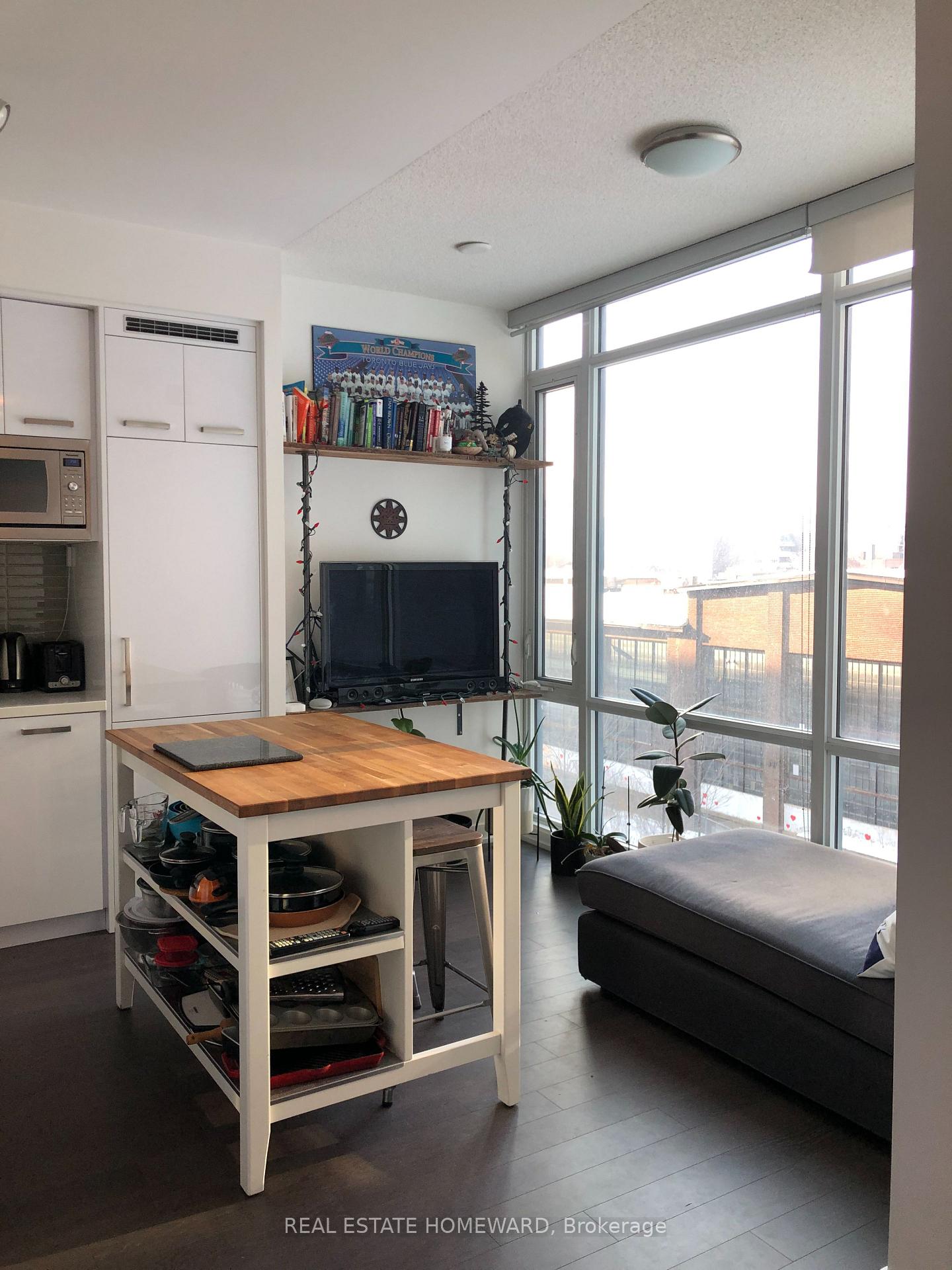 Photo 5 of Unit S320, 120 Bayview Avenue, Toronto, Waterfront Communities — HOMEH