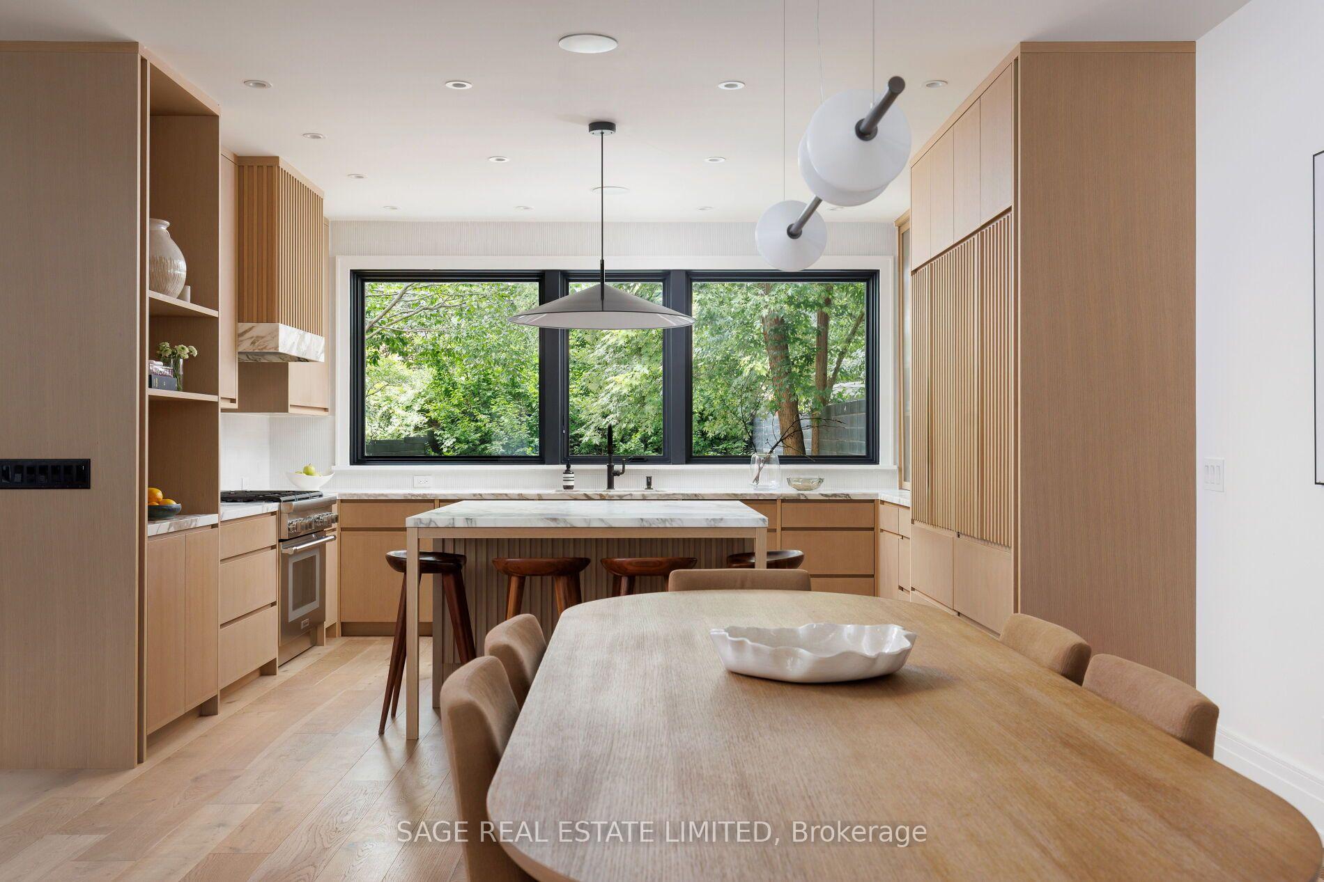 Photo 16 of 36 Macpherson Avenue, Toronto, The Annex — HOMEH