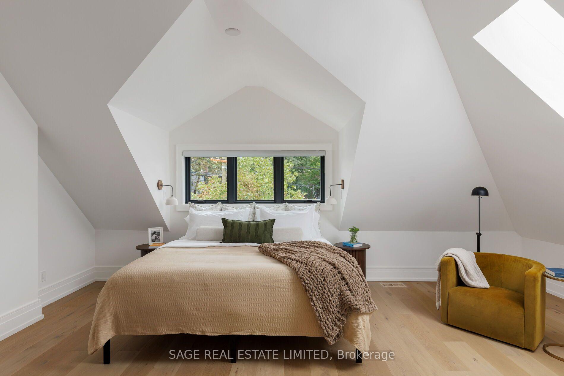 Photo 53 of 36 Macpherson Avenue, Toronto, The Annex — HOMEH