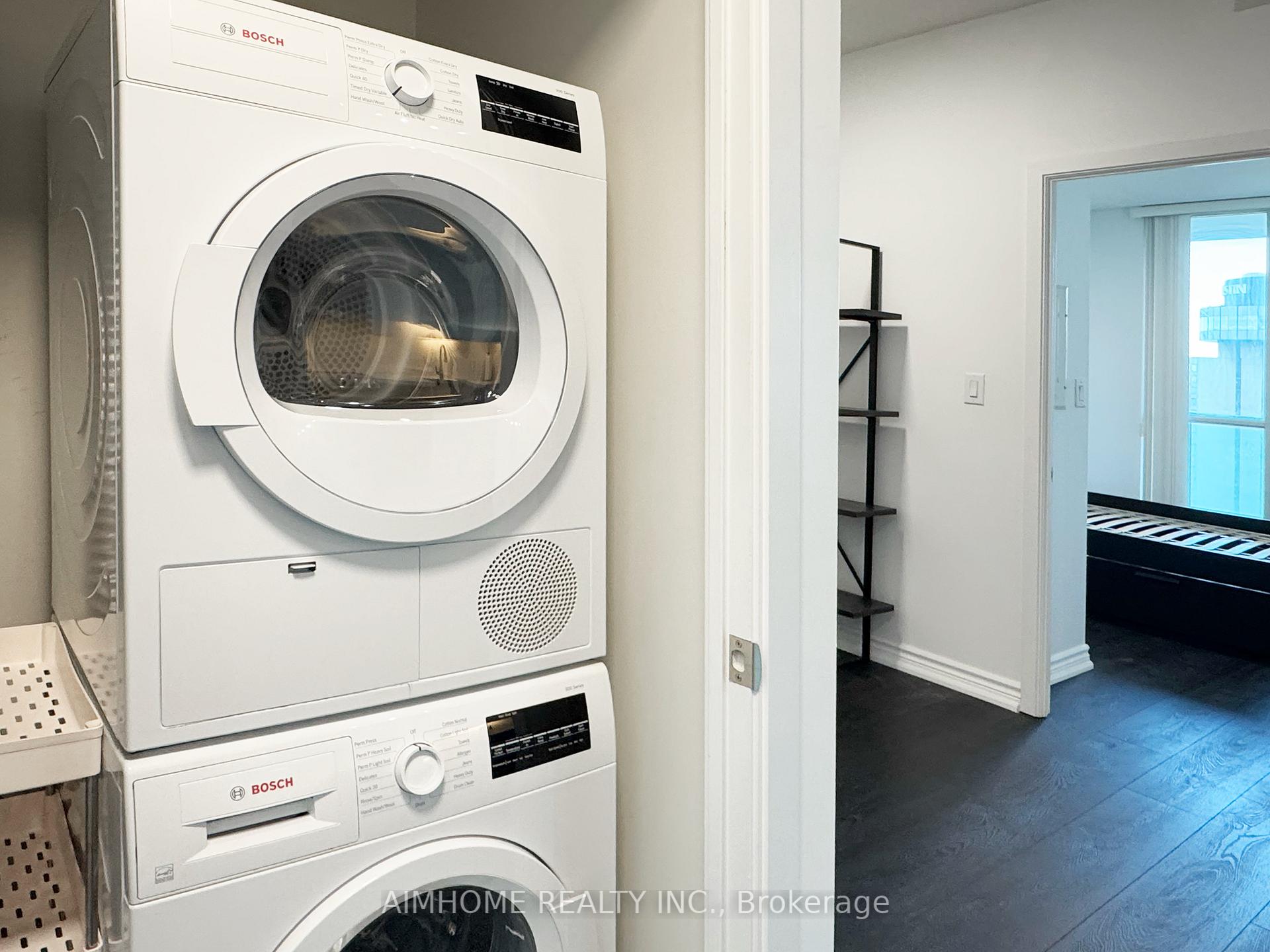 Photo 9 of Unit 3210, 33 Bay Street, Toronto, Waterfront Communities — HOMEH