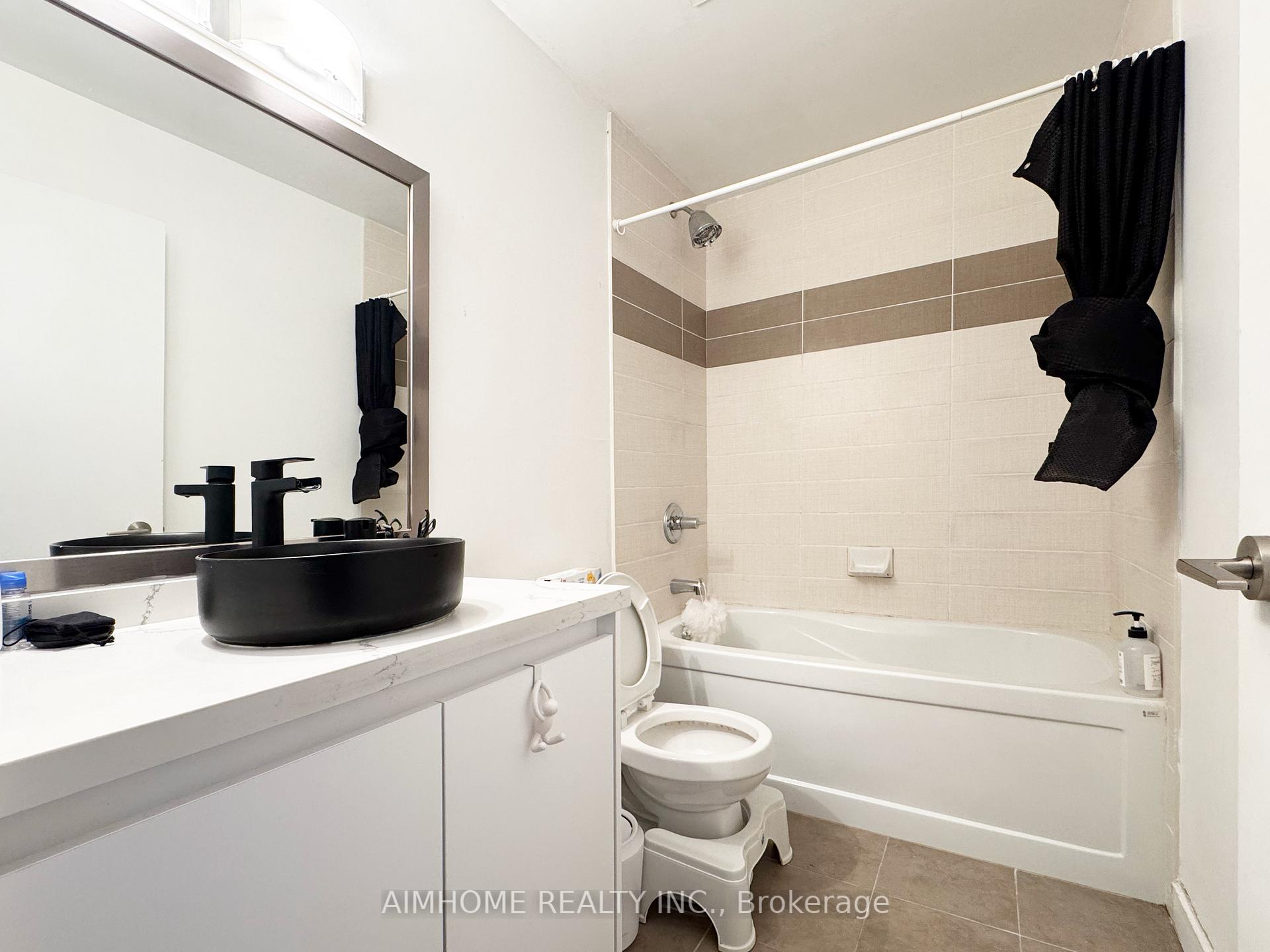 Photo 10 of Unit 3210, 33 Bay Street, Toronto, Waterfront Communities — HOMEH