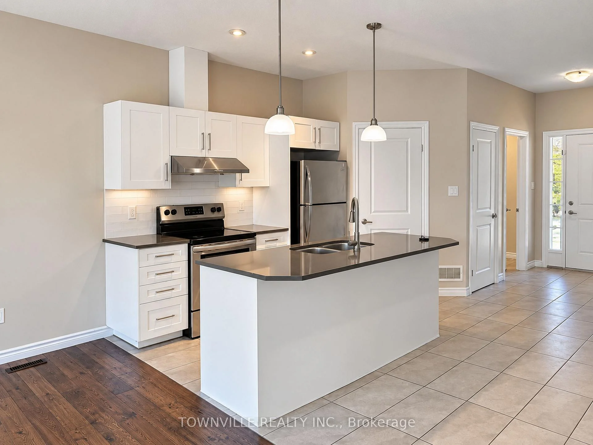 Photo 1 of Unit 32, 2910 Tokala Trail, London, North C — HOMEH